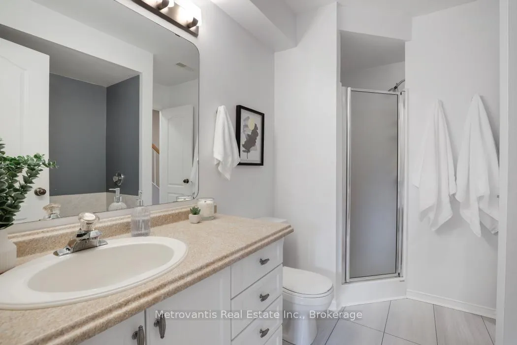 Photo 20 of 1635 Locksley Lane, Ottawa, Beaconwood — HOMEH