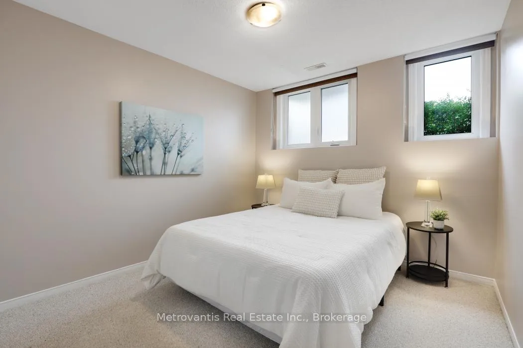 Photo 22 of 1635 Locksley Lane, Ottawa, Beaconwood — HOMEH