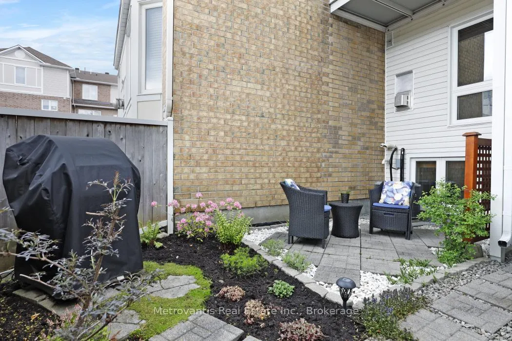 Photo 26 of 1635 Locksley Lane, Ottawa, Beaconwood — HOMEH