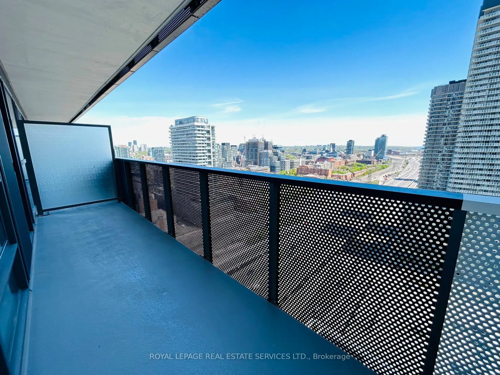 Photo 13 of Unit 2907, 55 Cooper Street, Toronto, Waterfront Communities — HOMEH