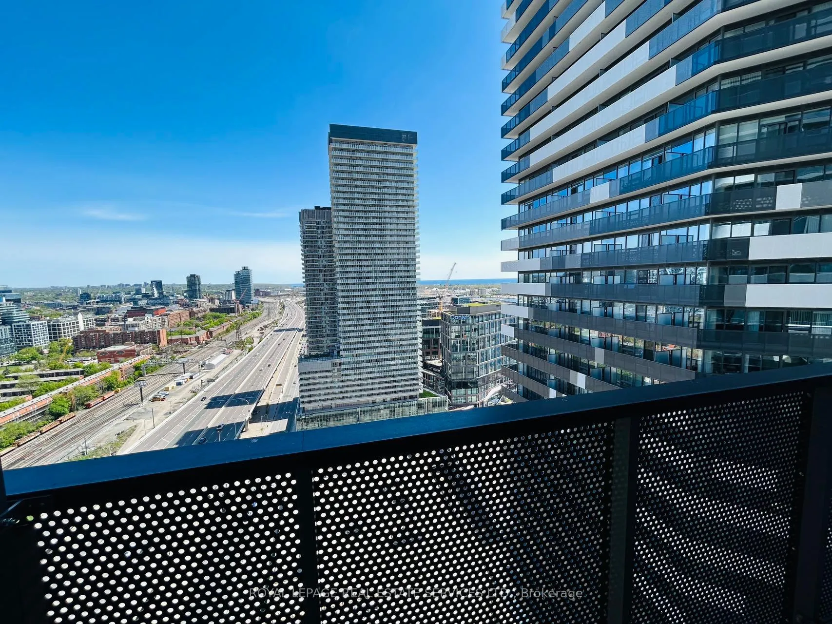 Photo 14 of Unit 2907, 55 Cooper Street, Toronto, Waterfront Communities — HOMEH