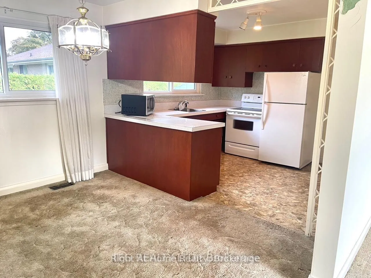 Photo 7 of 6 Galsworthy Drive, Markham, Bullock — HOMEH