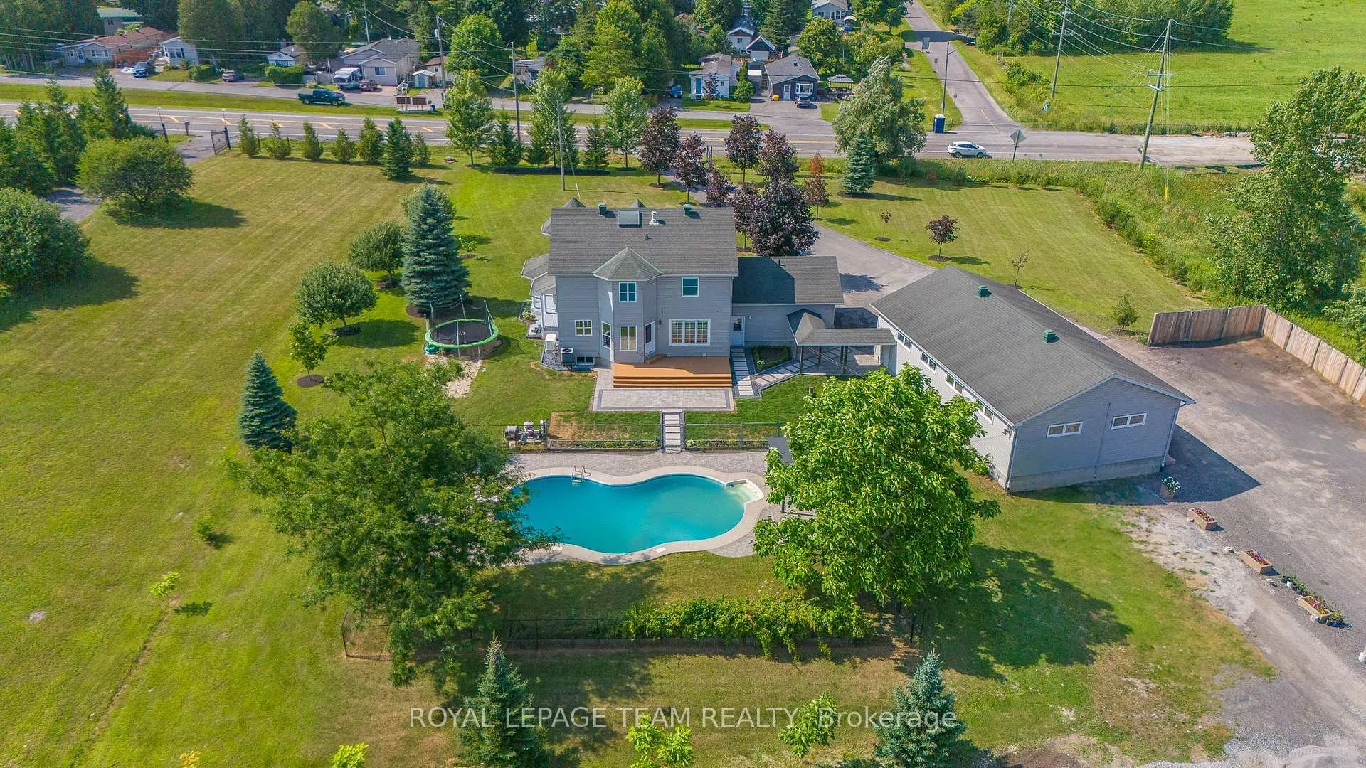 Photo 4 of 7474 Mitch Owens Road, Ottawa, Osgoode Twp North of Reg Rd 6 — HOMEH