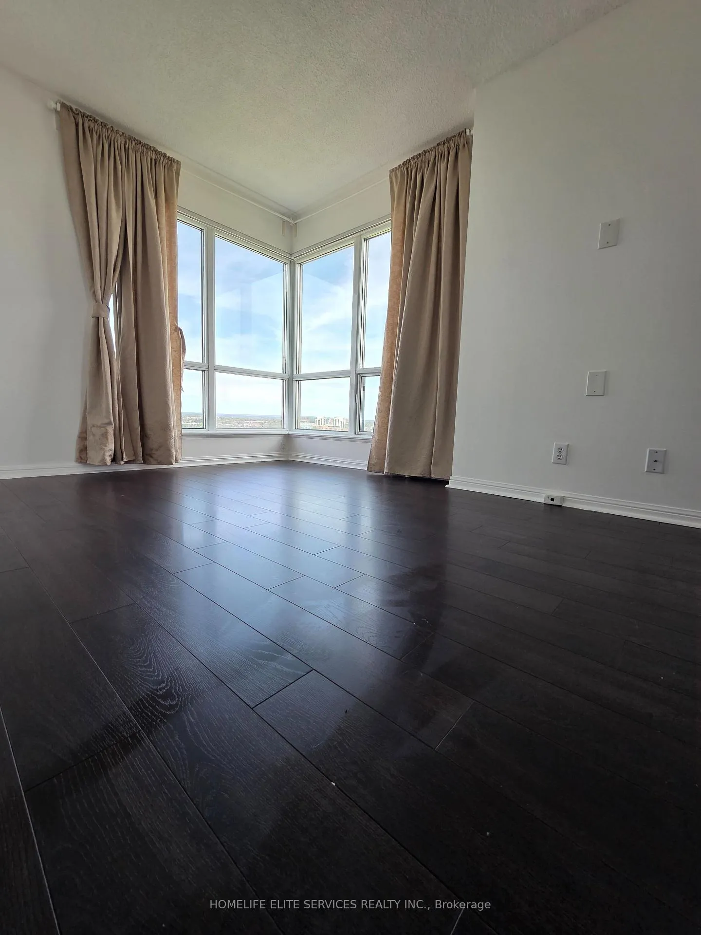 Photo 5 of Unit 2106, 11 Lee Centre Drive, Scarborough, Woburn — HOMEH