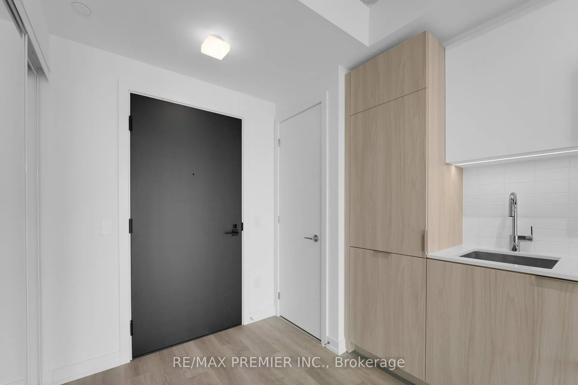 Photo 7 of Unit LPH11, 28 Eastern Avenue, Toronto, Moss Park — HOMEH
