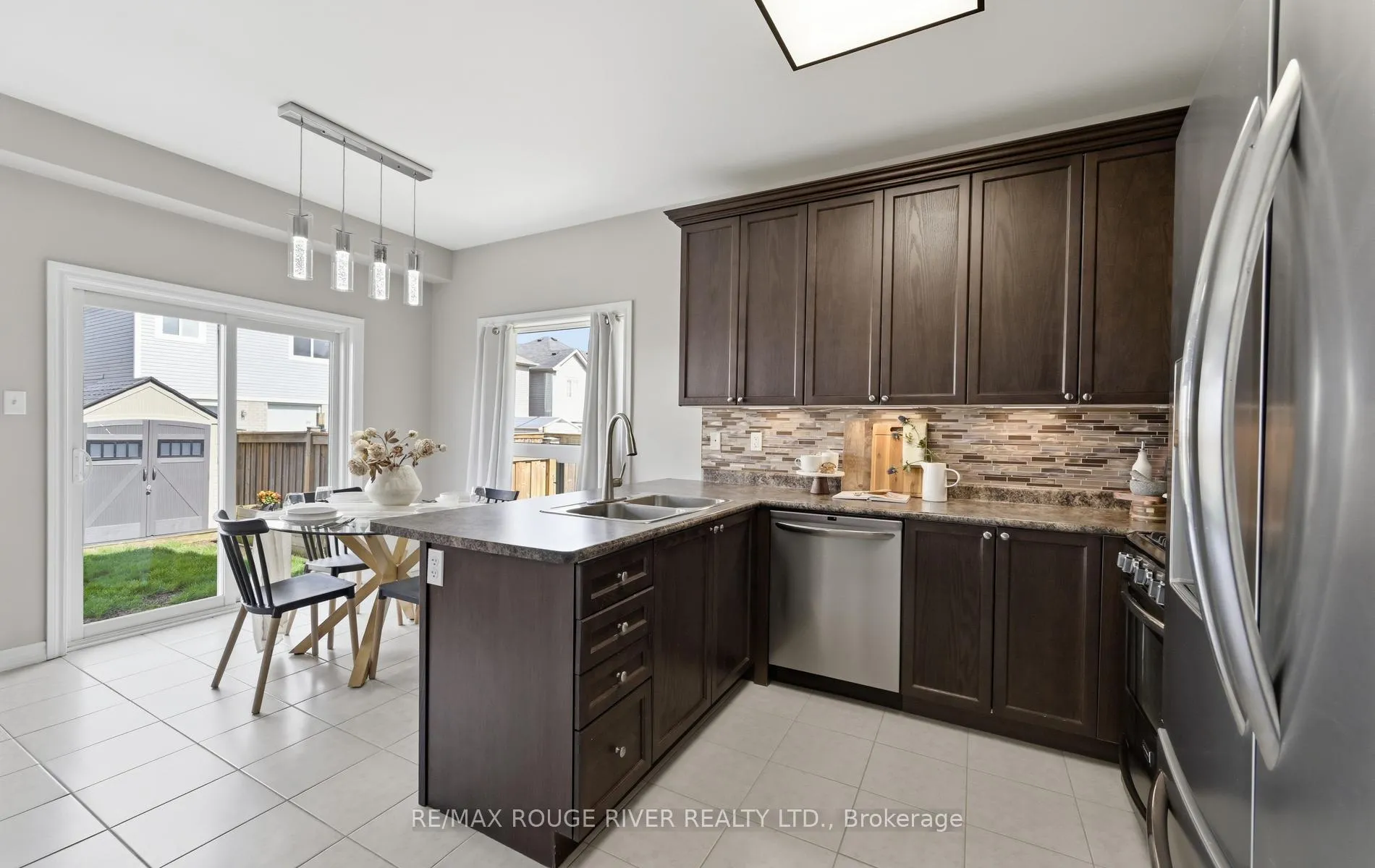 Photo 15 of 55 Redfern Crescent, Clarington, Bowmanville — HOMEH