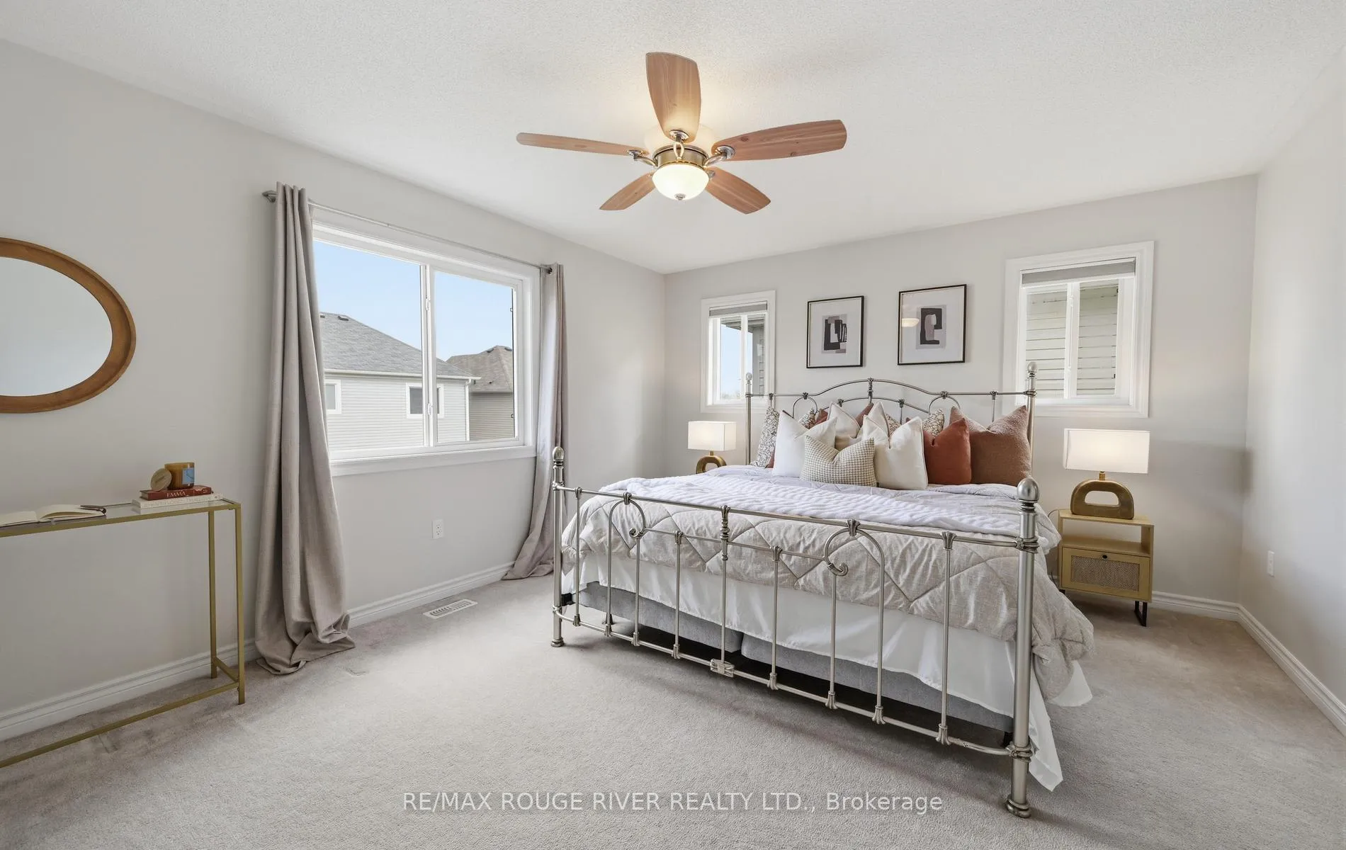 Photo 22 of 55 Redfern Crescent, Clarington, Bowmanville — HOMEH