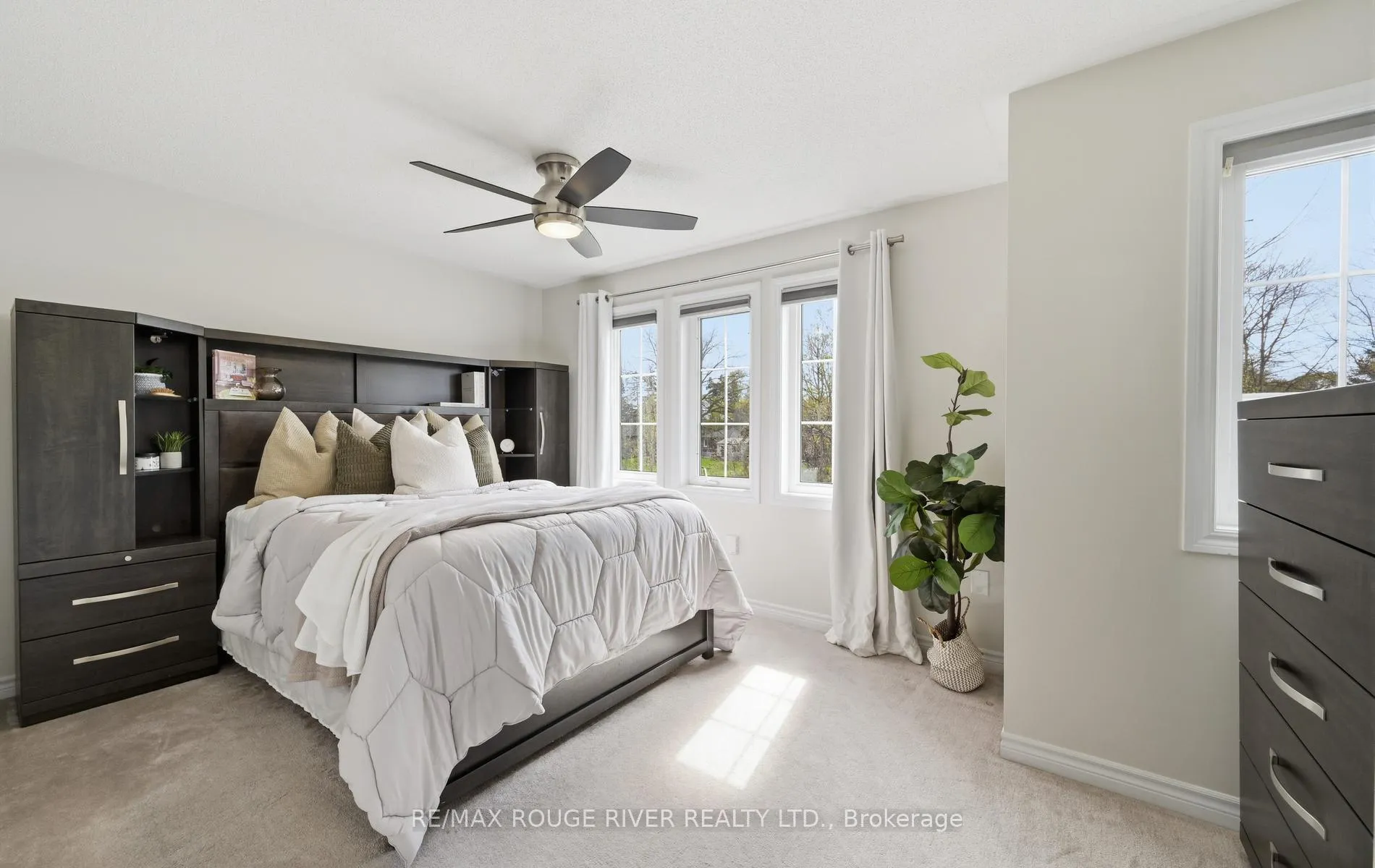 Photo 26 of 55 Redfern Crescent, Clarington, Bowmanville — HOMEH