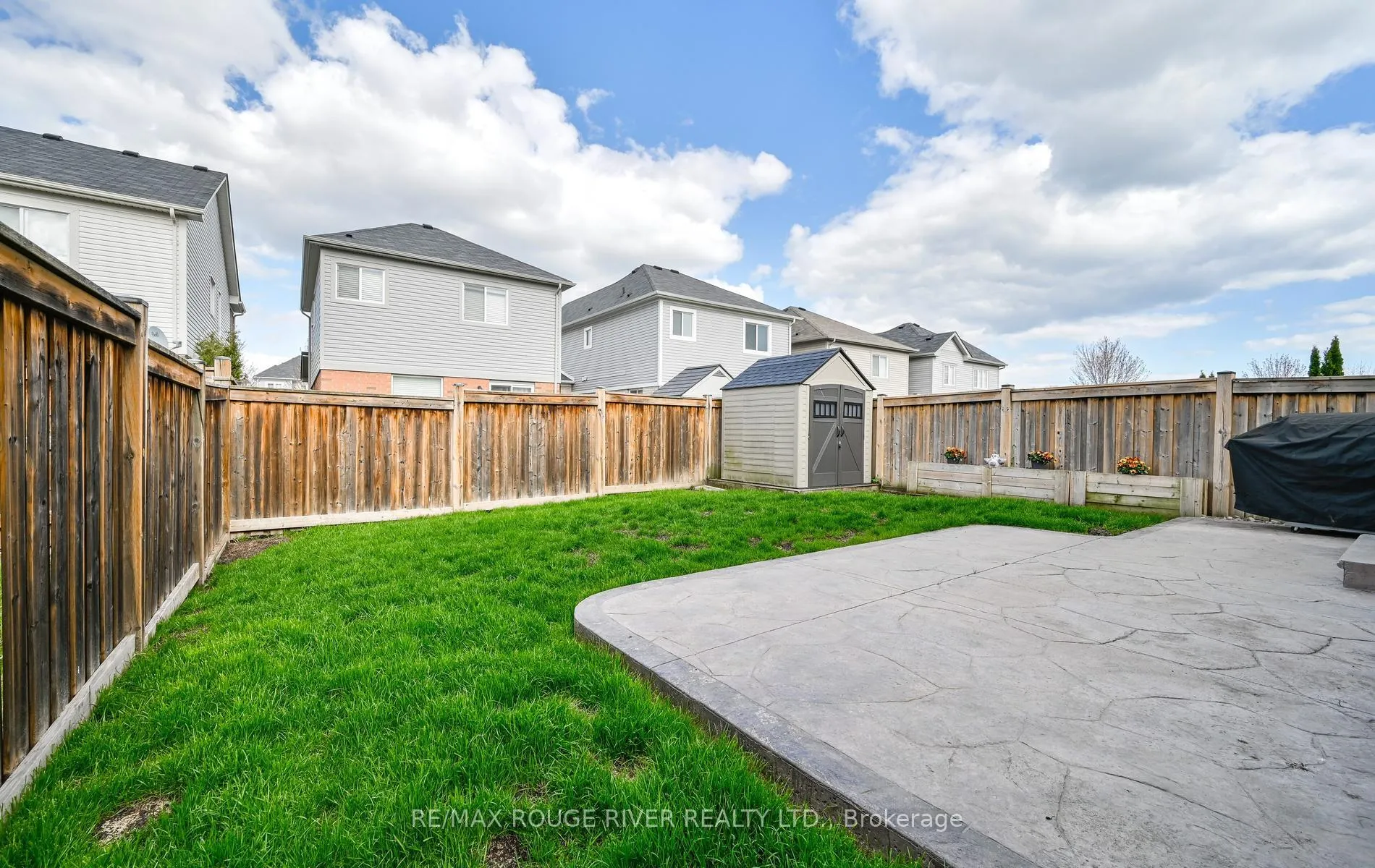 Photo 38 of 55 Redfern Crescent, Clarington, Bowmanville — HOMEH