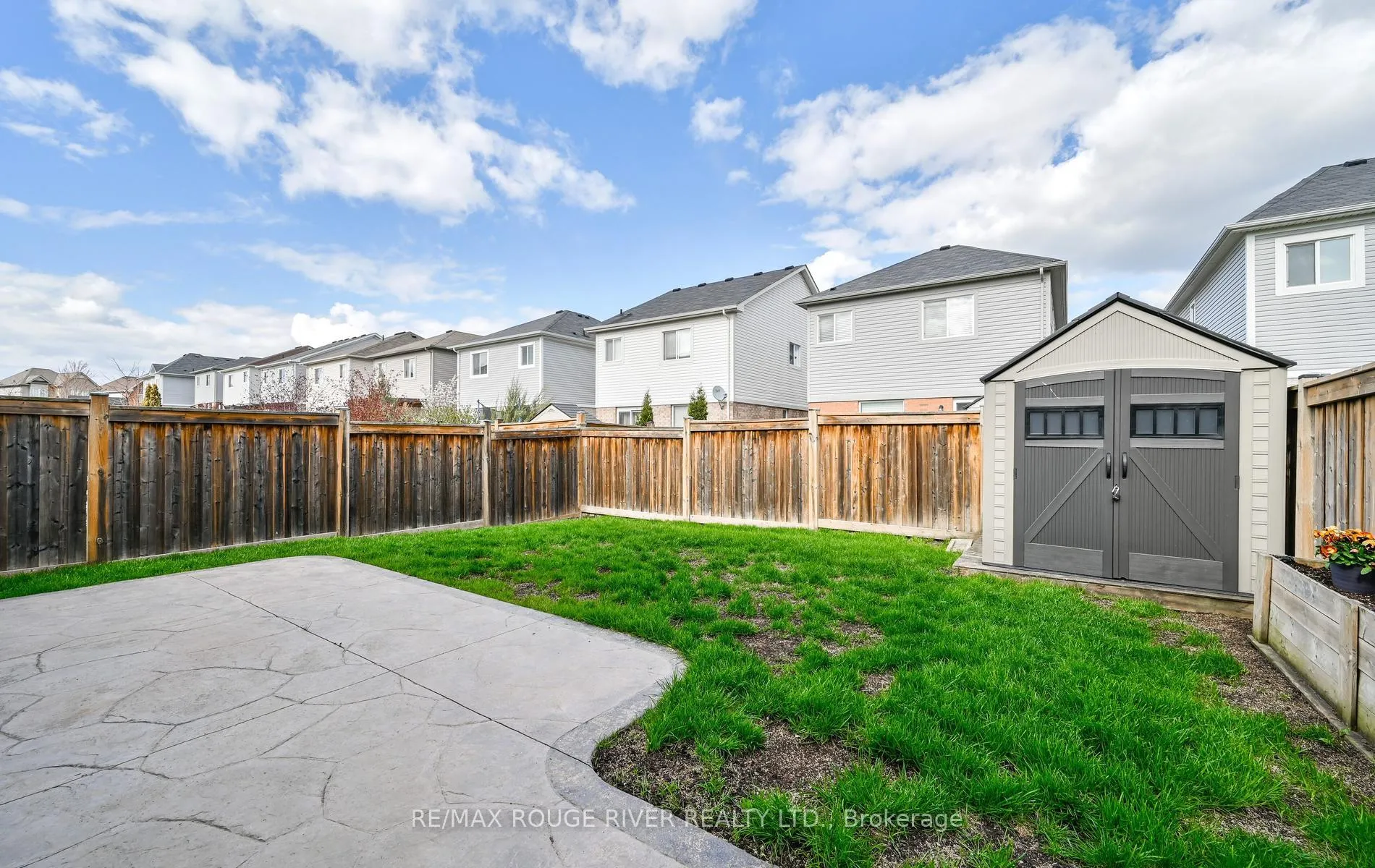 Photo 40 of 55 Redfern Crescent, Clarington, Bowmanville — HOMEH