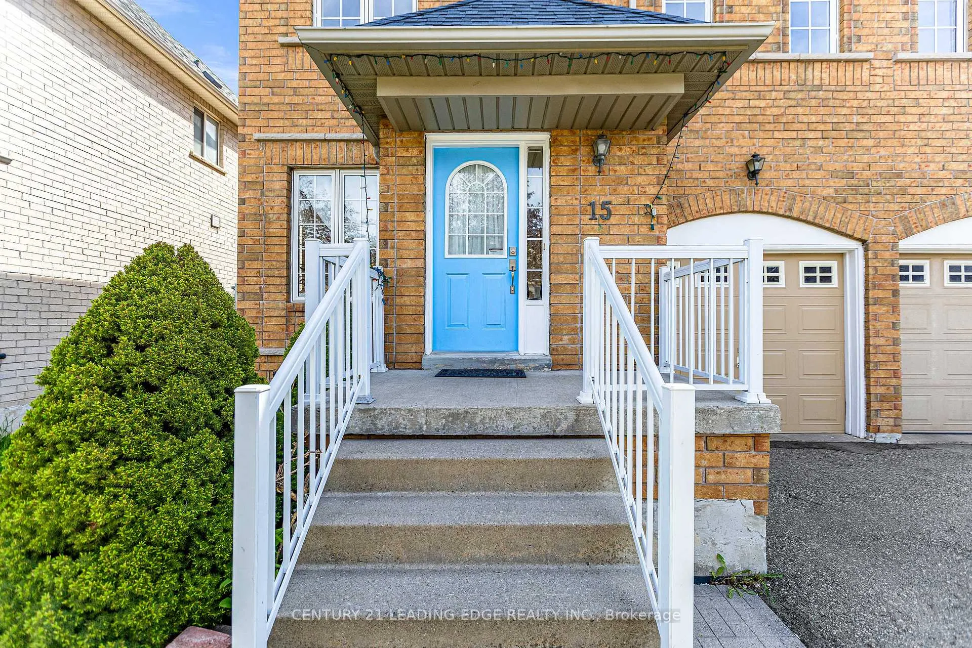 Photo 5 of 15 Vineland Street, Markham, Village Green-South Unionville — HOMEH