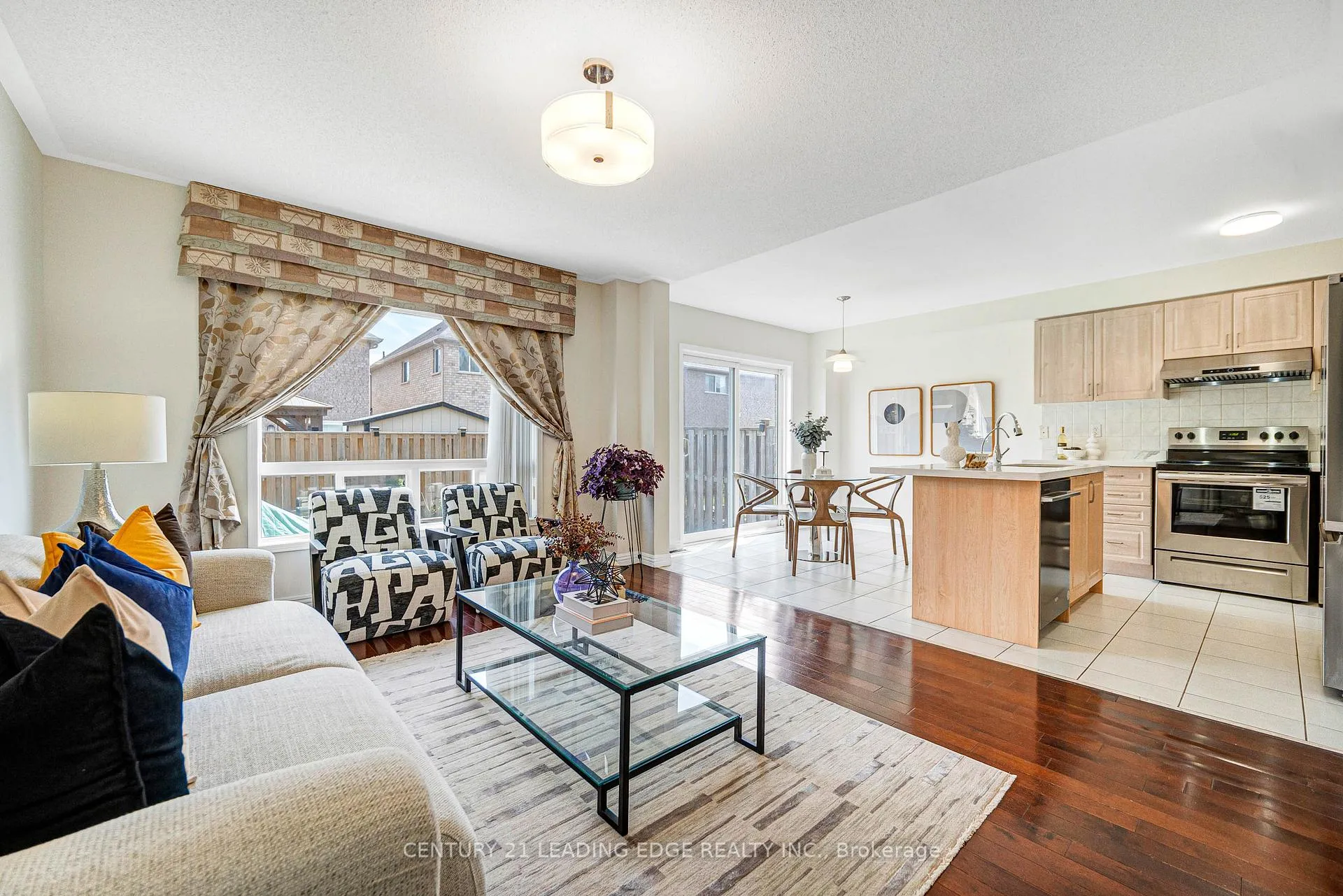 Photo 12 of 15 Vineland Street, Markham, Village Green-South Unionville — HOMEH