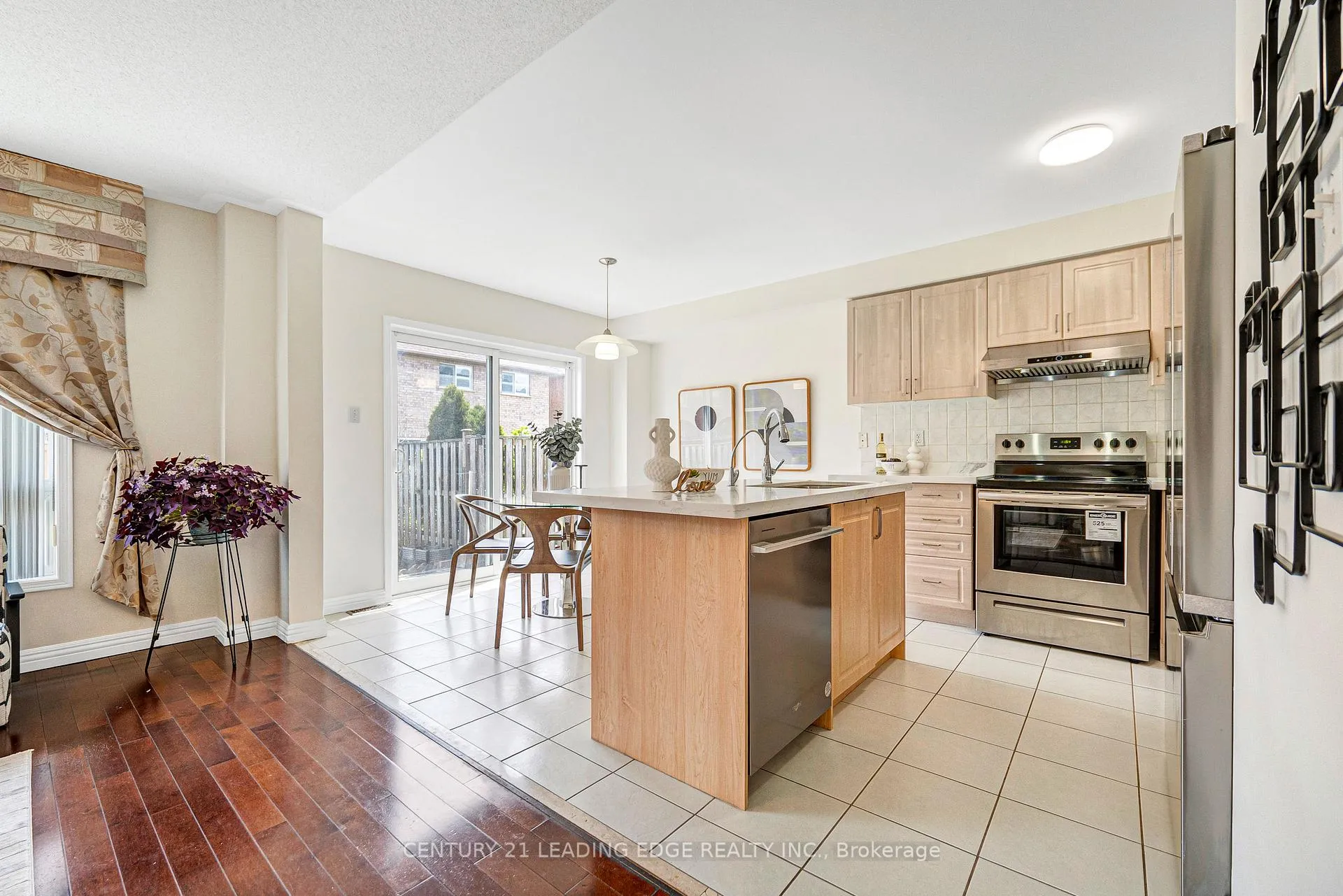 Photo 18 of 15 Vineland Street, Markham, Village Green-South Unionville — HOMEH