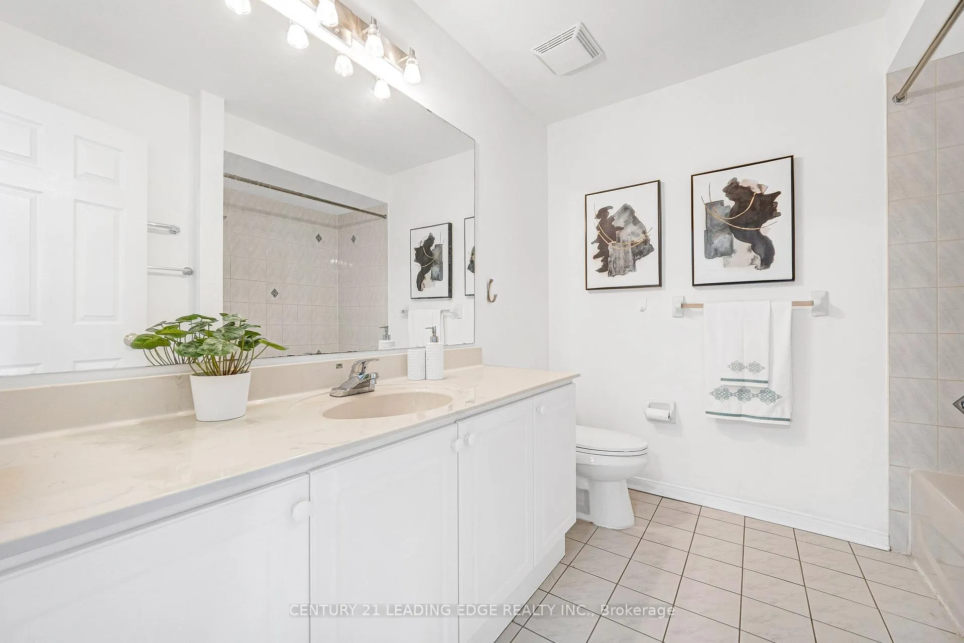 Photo 31 of 15 Vineland Street, Markham, Village Green-South Unionville — HOMEH