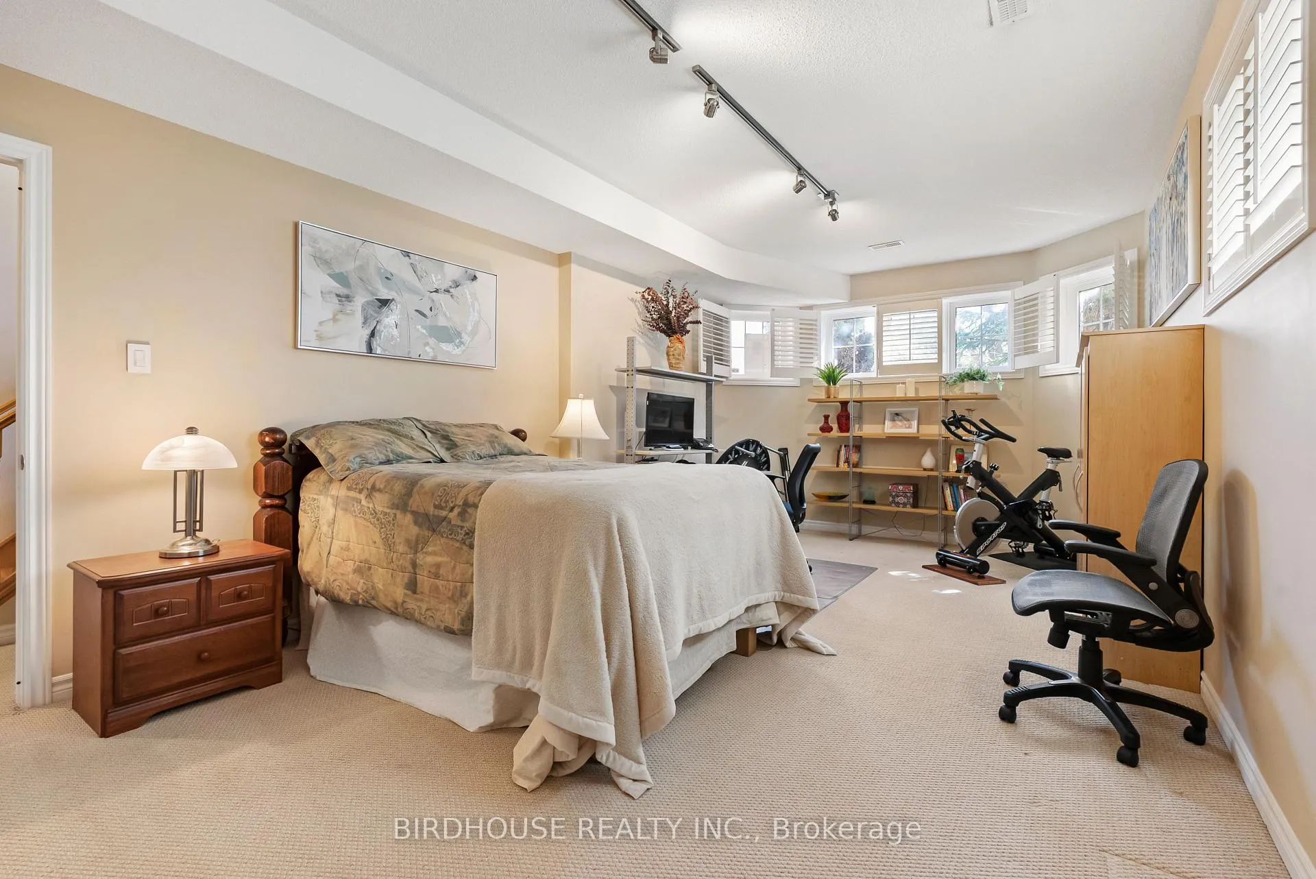 Photo 31 of 2309 Sumac Street, Peterborough, Monaghan Ward 2 — HOMEH
