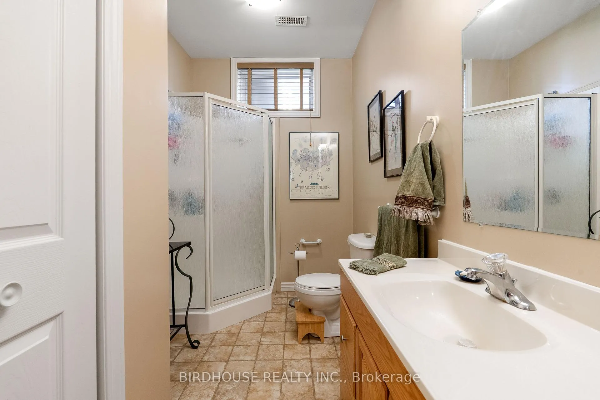 Photo 34 of 2309 Sumac Street, Peterborough, Monaghan Ward 2 — HOMEH