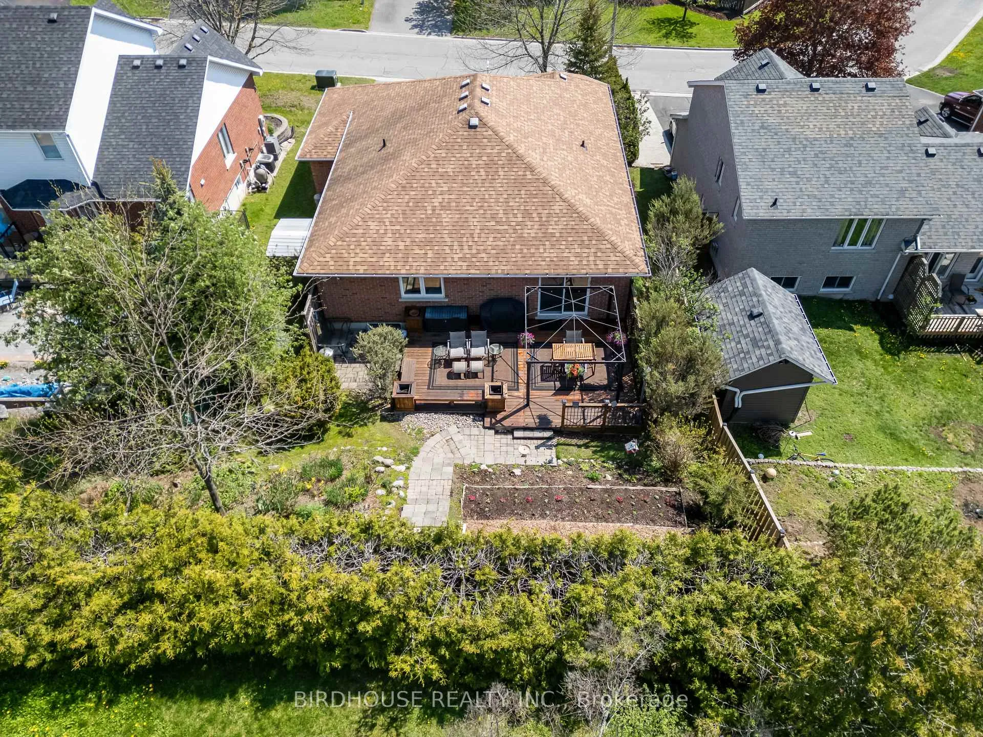 Photo 47 of 2309 Sumac Street, Peterborough, Monaghan Ward 2 — HOMEH