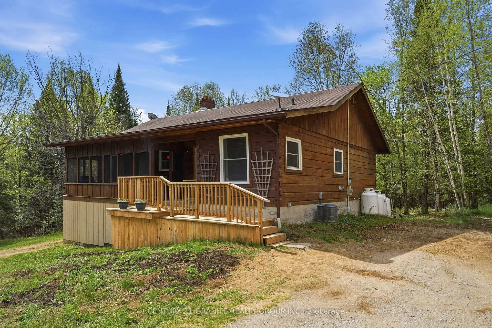 Front of 439 Rose Island Road