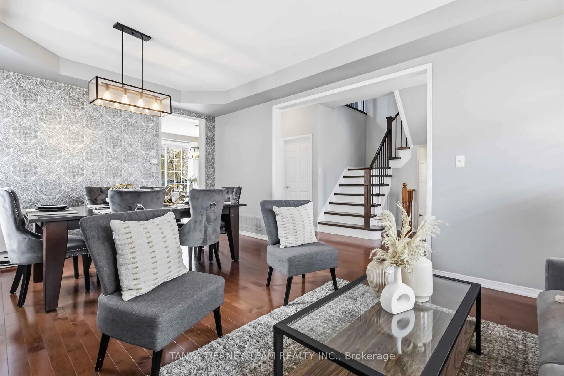 Photo 8 of 2315 Hackett Place, Oshawa, Windfields — HOMEH