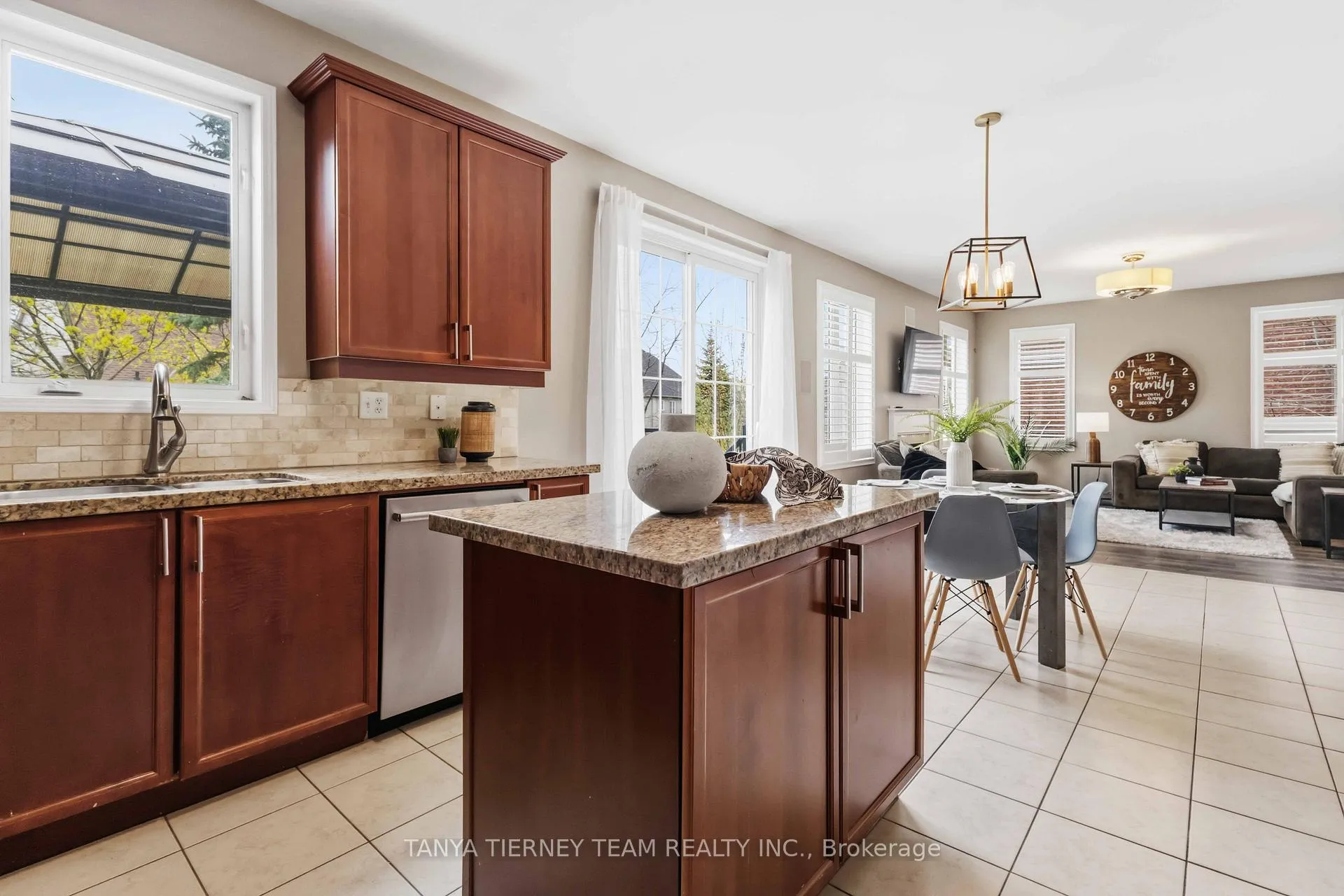 Photo 14 of 2315 Hackett Place, Oshawa, Windfields — HOMEH