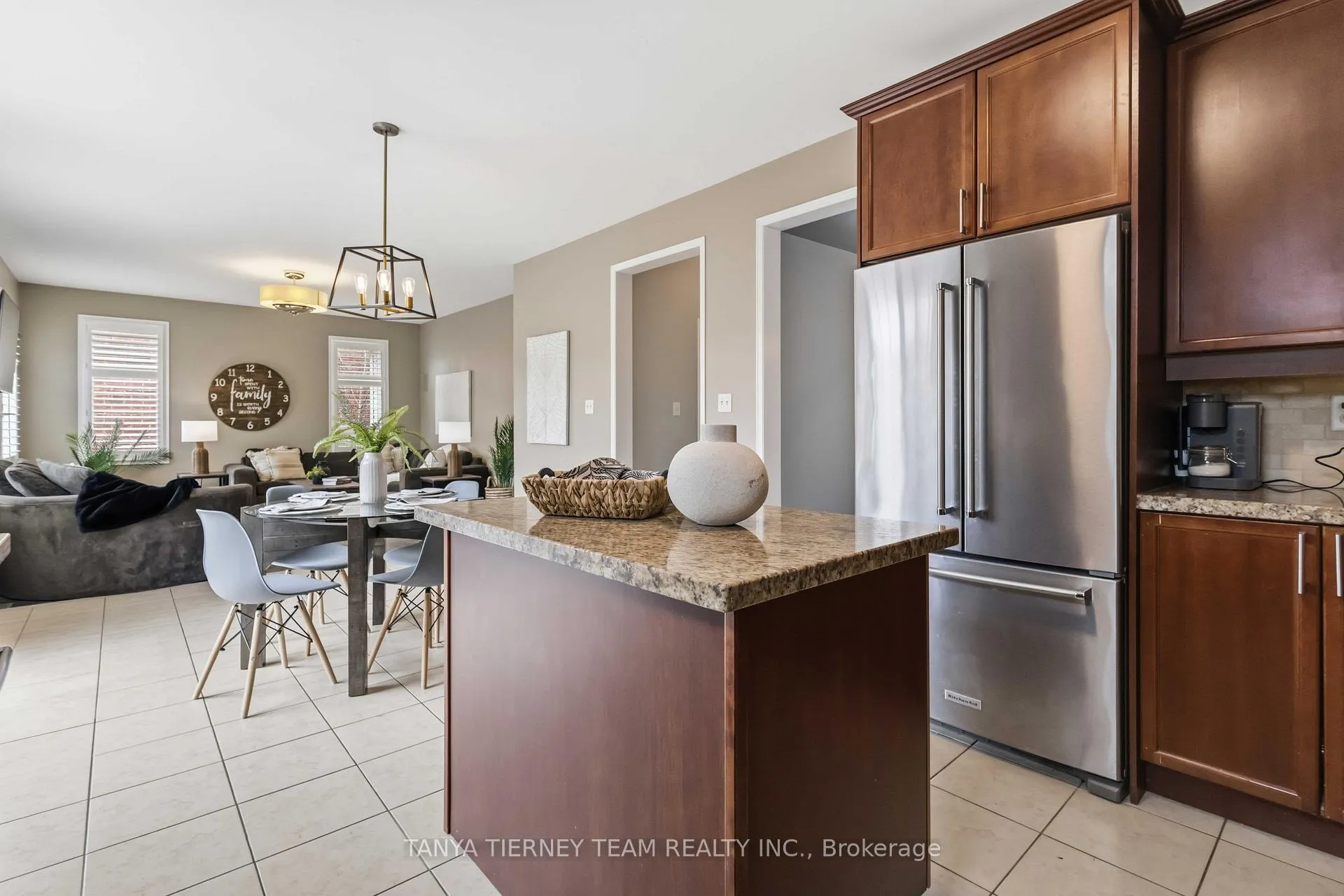 Photo 16 of 2315 Hackett Place, Oshawa, Windfields — HOMEH