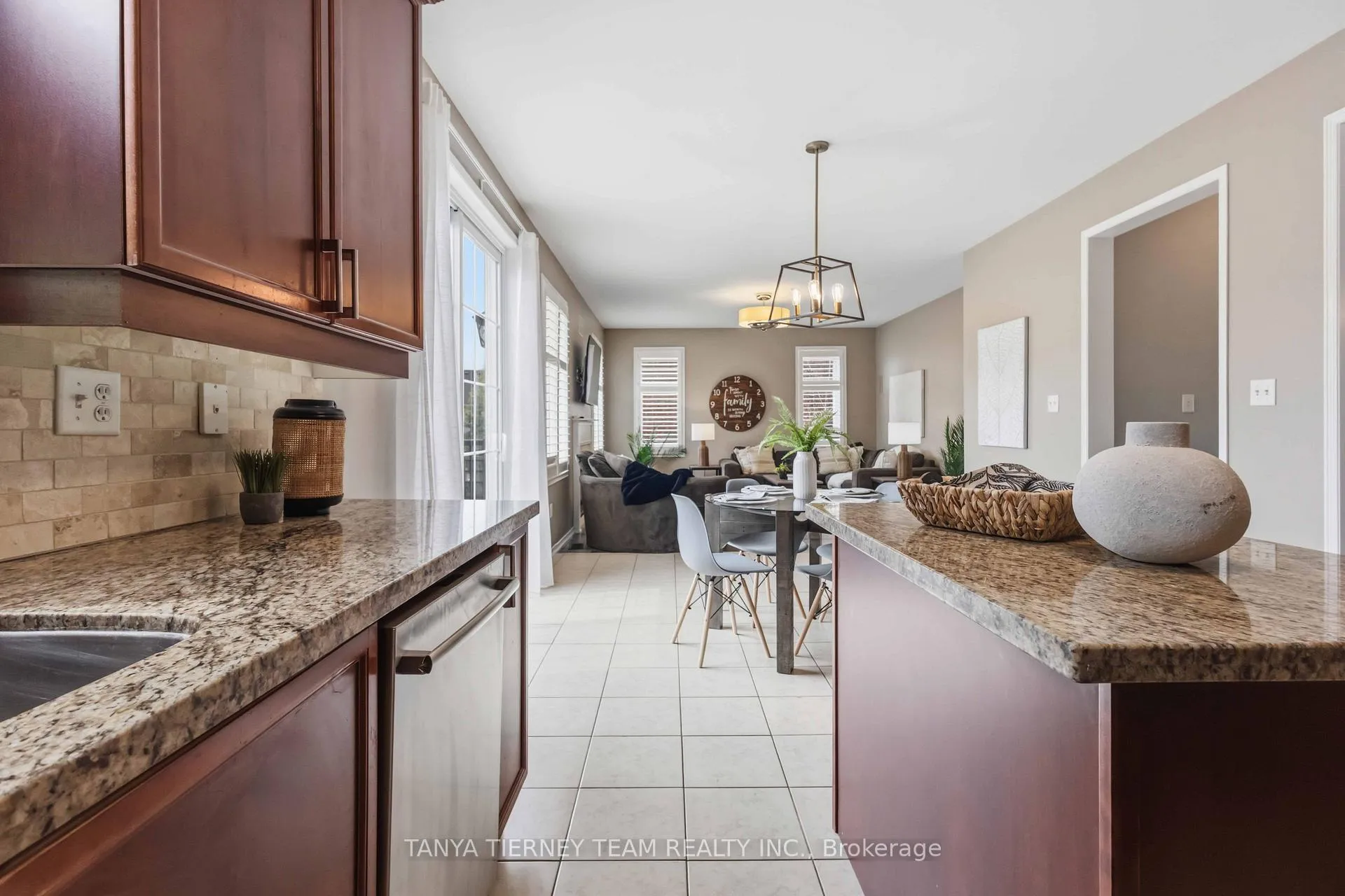 Photo 17 of 2315 Hackett Place, Oshawa, Windfields — HOMEH