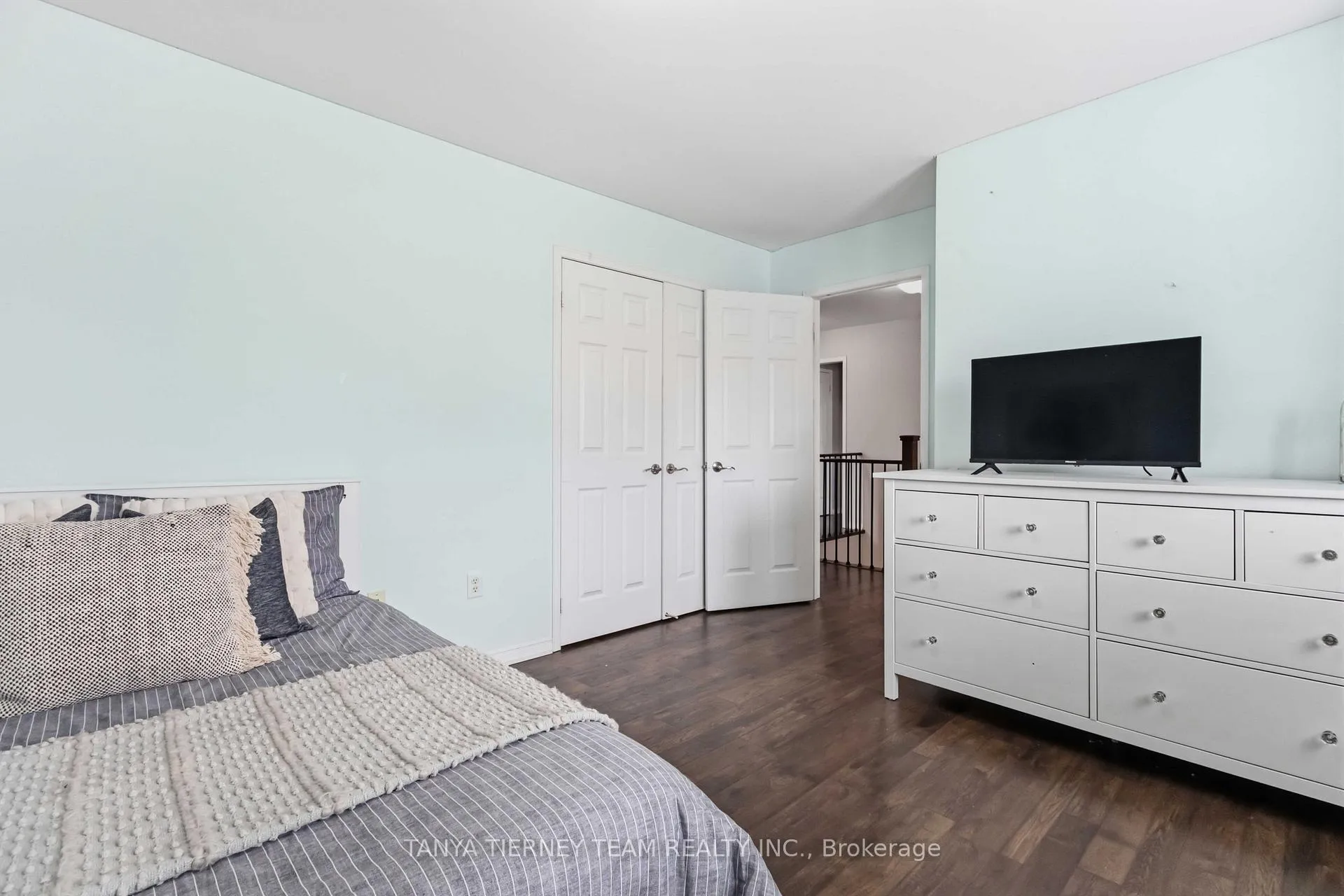 Photo 37 of 2315 Hackett Place, Oshawa, Windfields — HOMEH