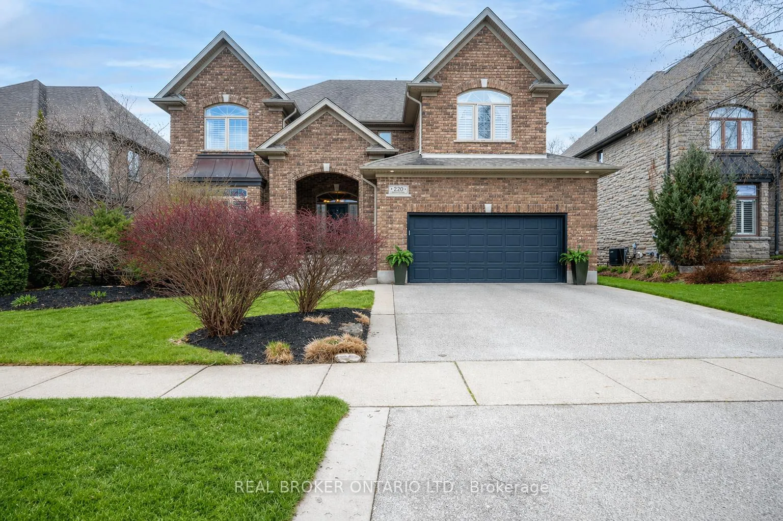 Photo 2 of 220 Joseph Schoerg Crescent, Kitchener — HOMEH
