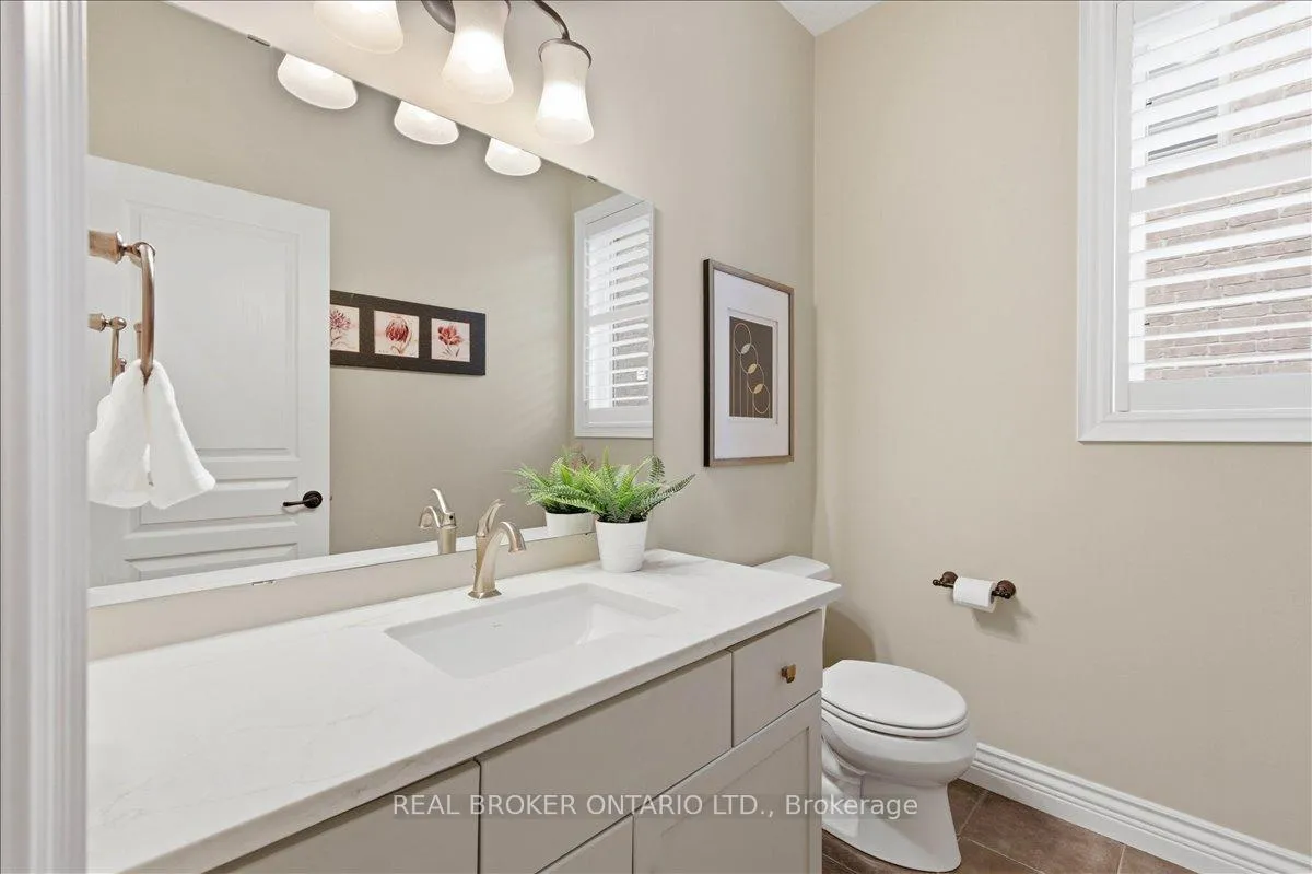 Photo 15 of 220 Joseph Schoerg Crescent, Kitchener — HOMEH