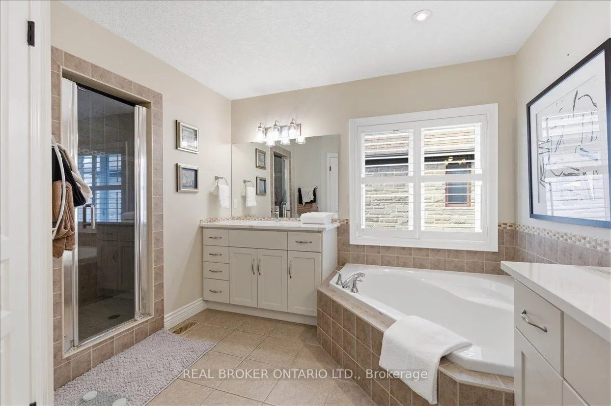 Photo 22 of 220 Joseph Schoerg Crescent, Kitchener — HOMEH