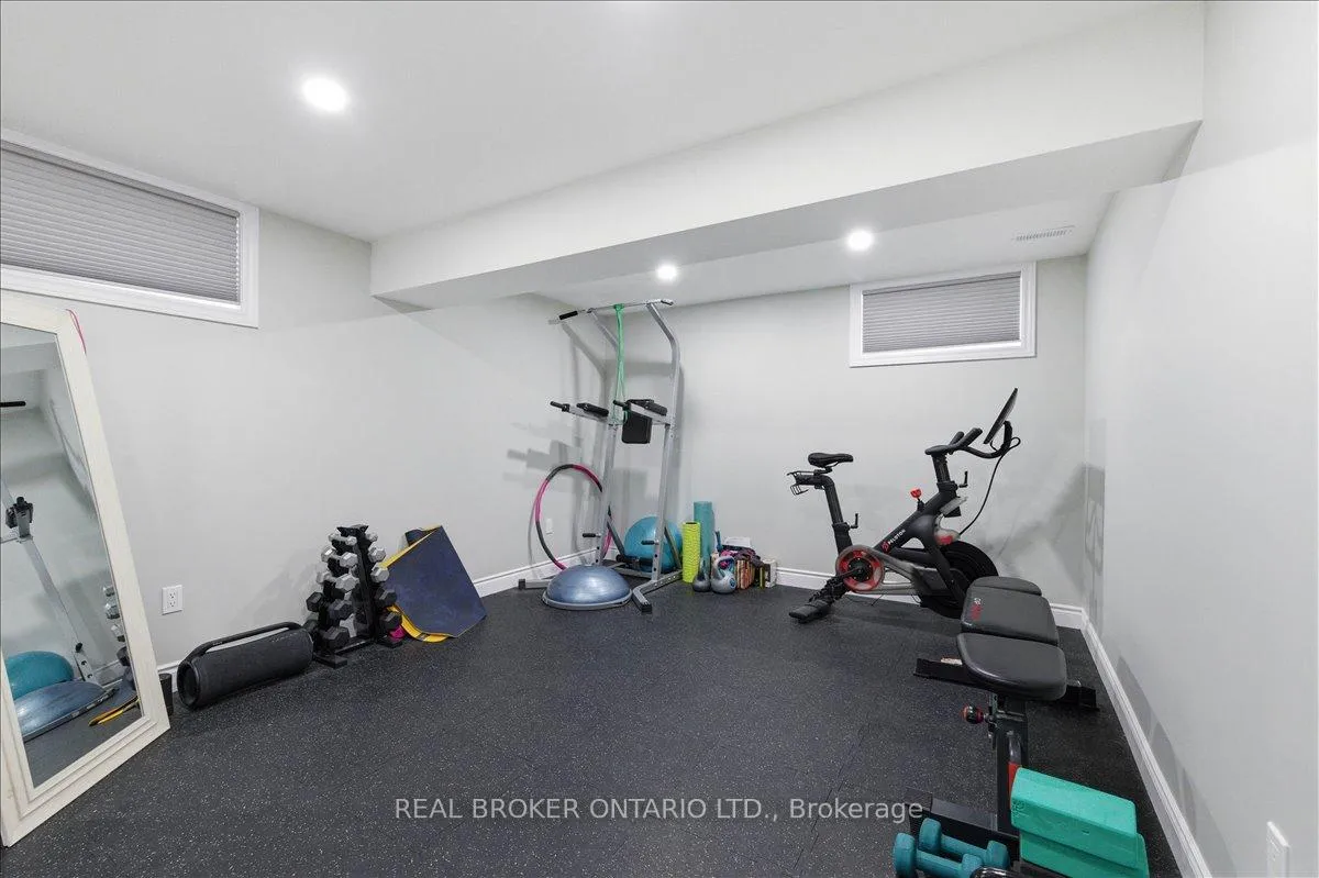 Photo 36 of 220 Joseph Schoerg Crescent, Kitchener — HOMEH