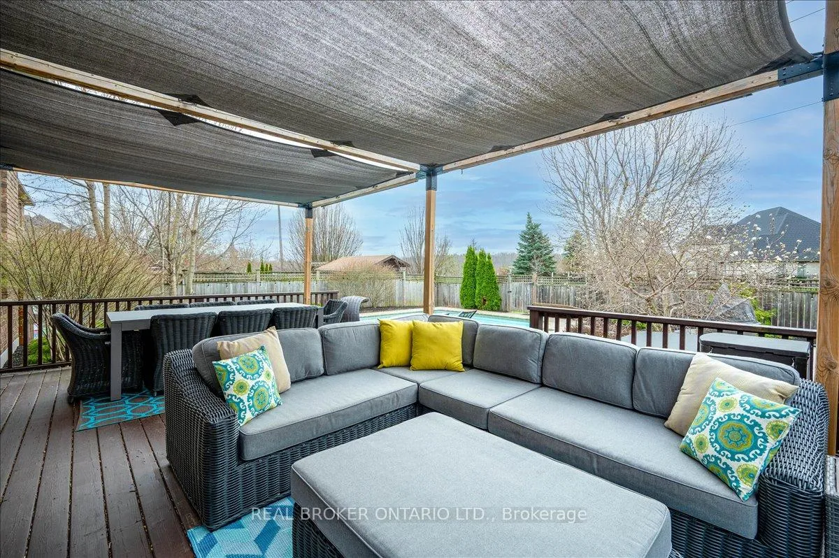 Photo 38 of 220 Joseph Schoerg Crescent, Kitchener — HOMEH