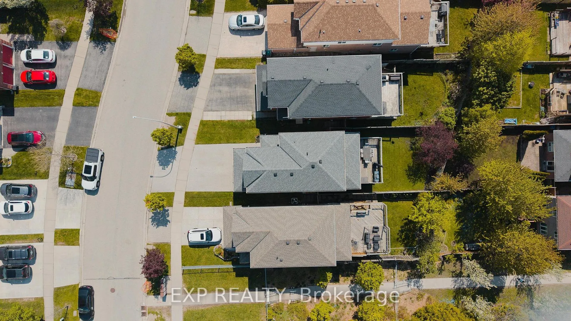 Photo 12 of 113 Hollyridge Crescent, Kitchener — HOMEH