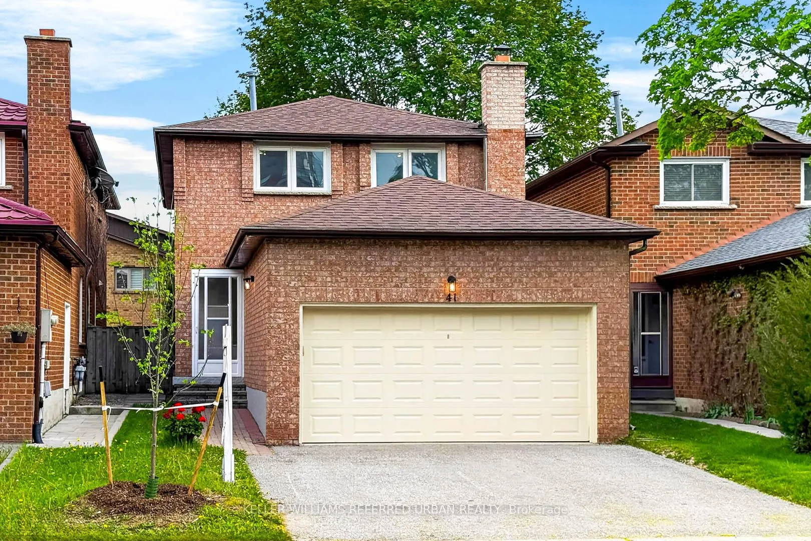 Photo 2 of 41 Patrice Crescent, Vaughan, Crestwood-Springfarm-Yorkhill — HOMEH