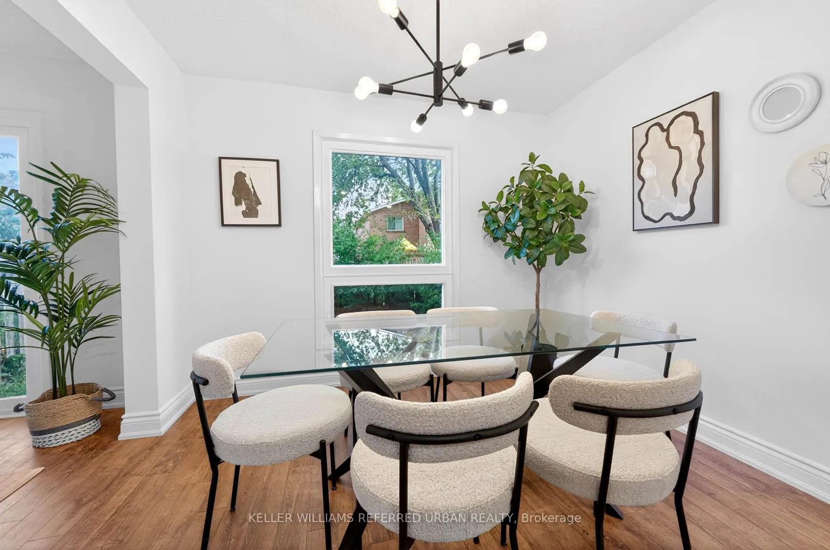Photo 8 of 41 Patrice Crescent, Vaughan, Crestwood-Springfarm-Yorkhill — HOMEH