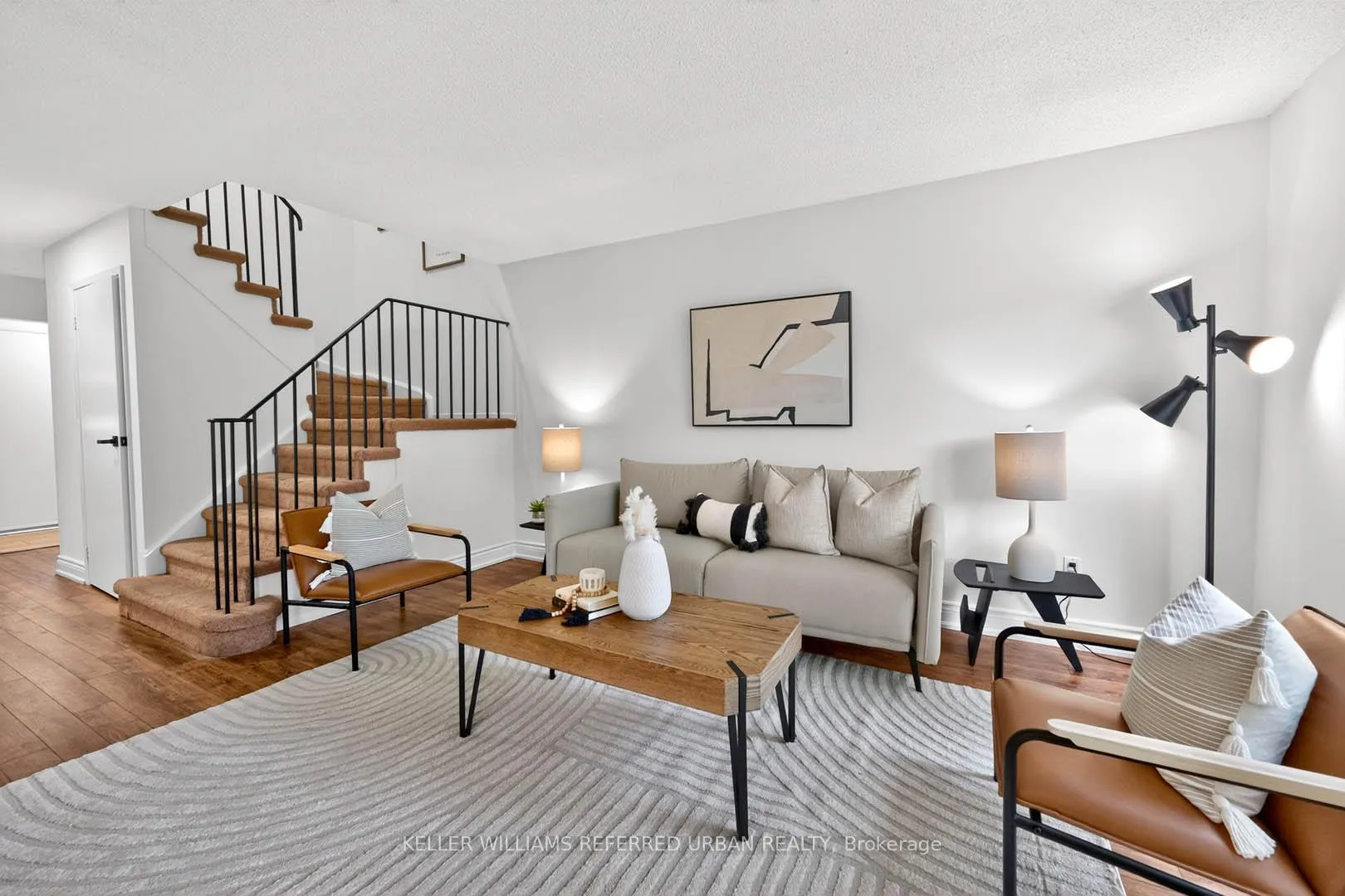 Photo 13 of 41 Patrice Crescent, Vaughan, Crestwood-Springfarm-Yorkhill — HOMEH