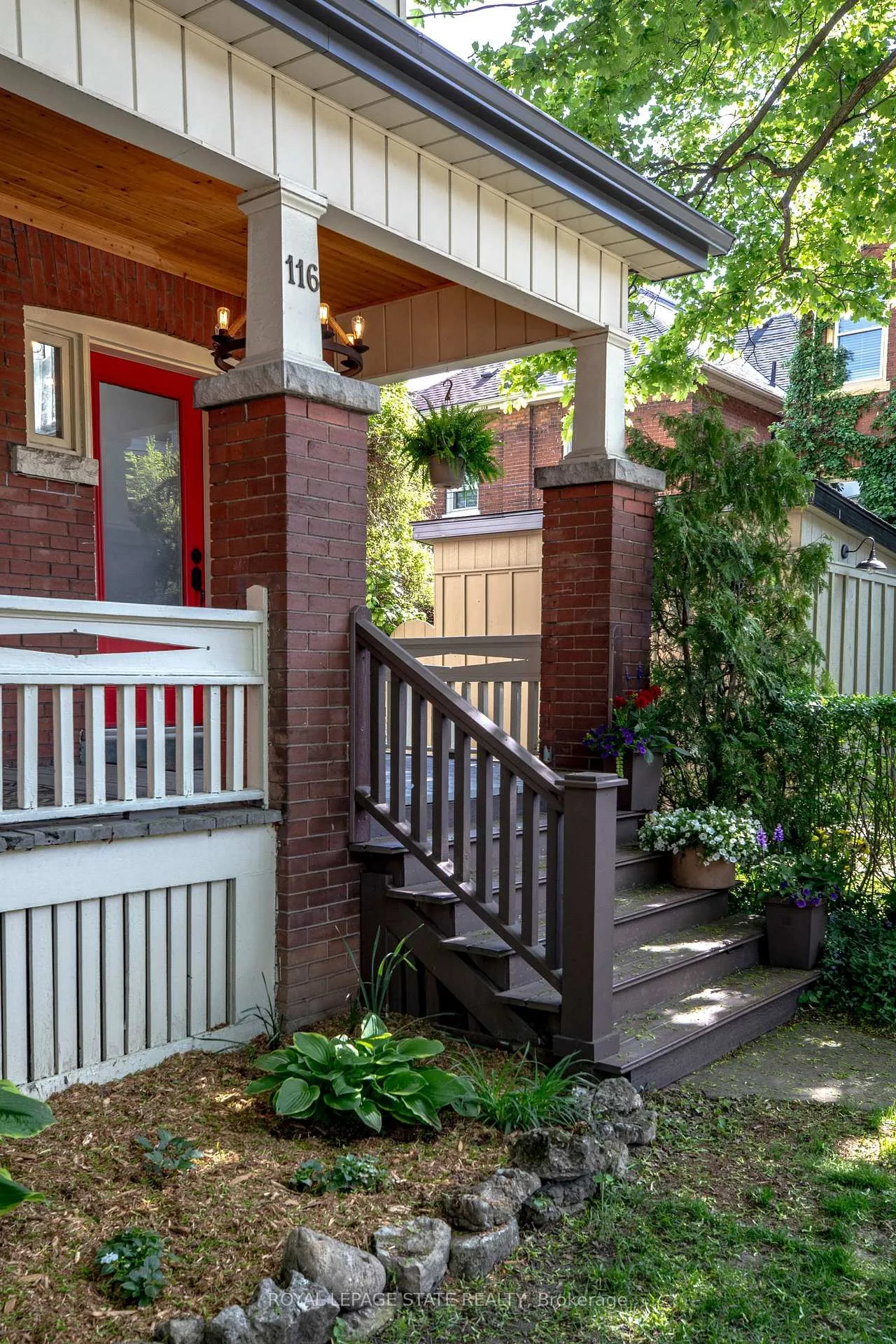Photo 4 of 116 Homewood Avenue, Hamilton, Kirkendall — HOMEH