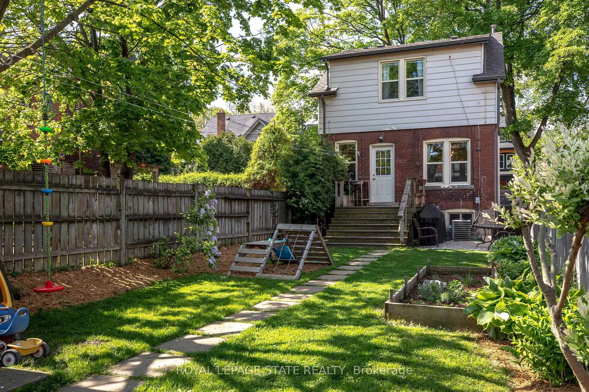 Photo 45 of 116 Homewood Avenue, Hamilton, Kirkendall — HOMEH