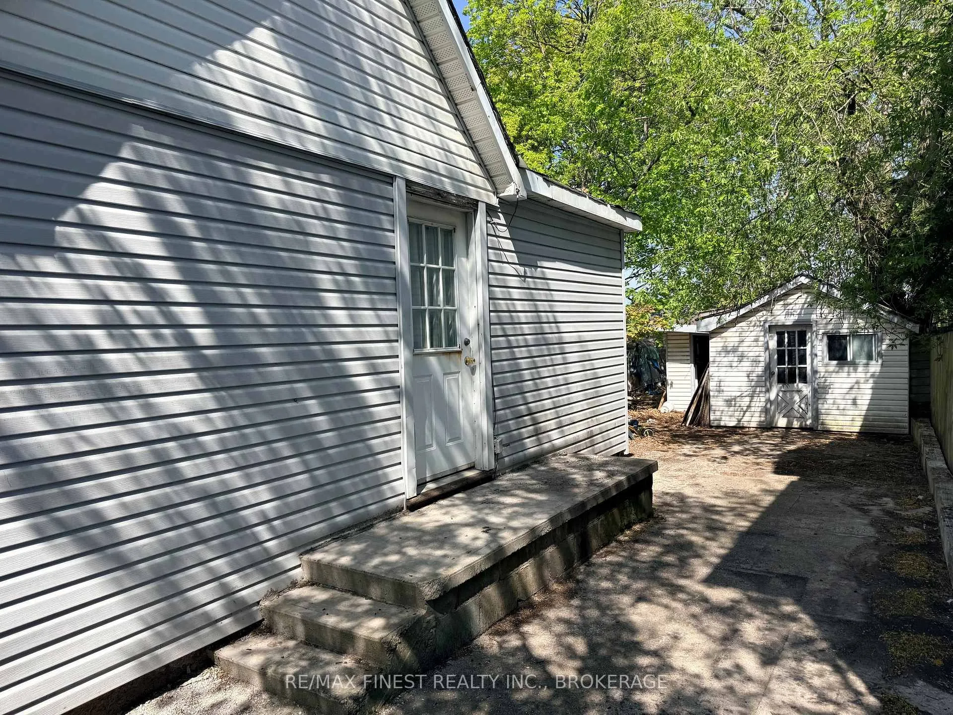 Photo 2 of 951 Division Street, Kingston, East of Sir John A. Blvd — HOMEH