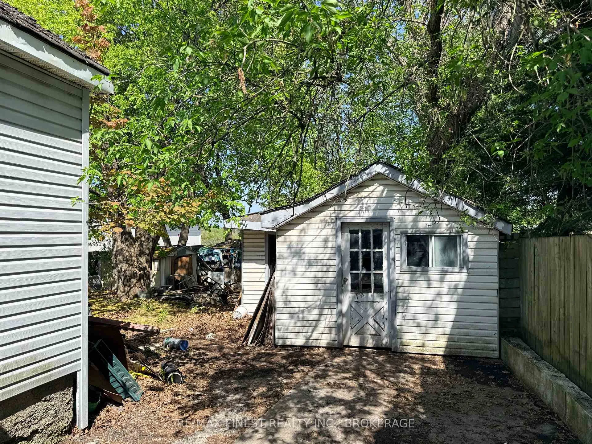 Photo 3 of 951 Division Street, Kingston, East of Sir John A. Blvd — HOMEH