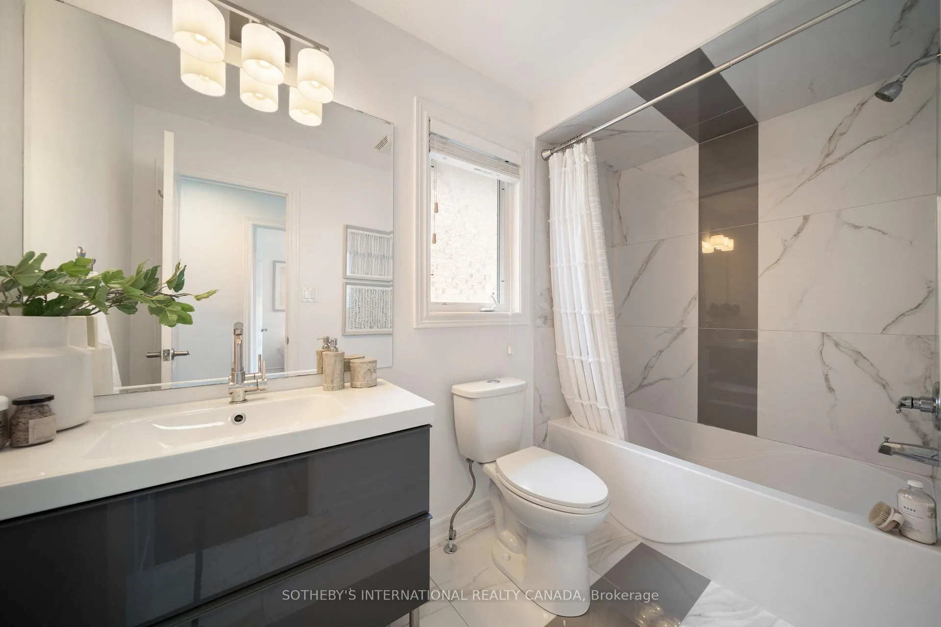 Photo 24 of 66 Lealinds Road, Vaughan, Patterson — HOMEH