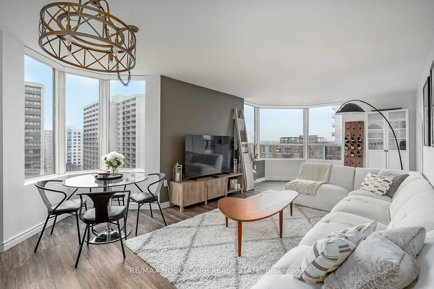Photo 1 of Unit 1002, 1270 Maple Crossing Boulevard, Burlington, Brant — HOMEH