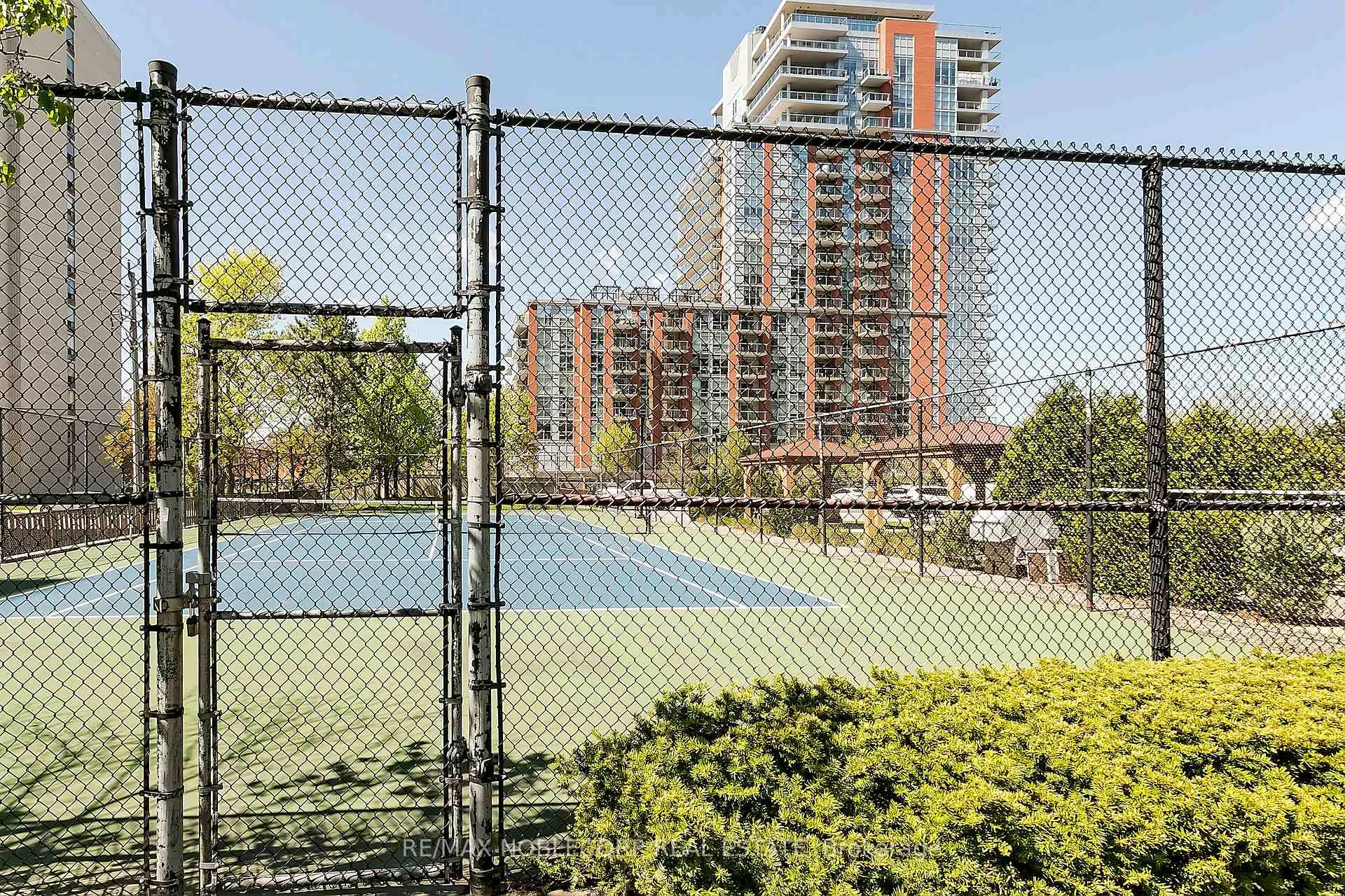 Photo 16 of Unit 1002, 1270 Maple Crossing Boulevard, Burlington, Brant — HOMEH