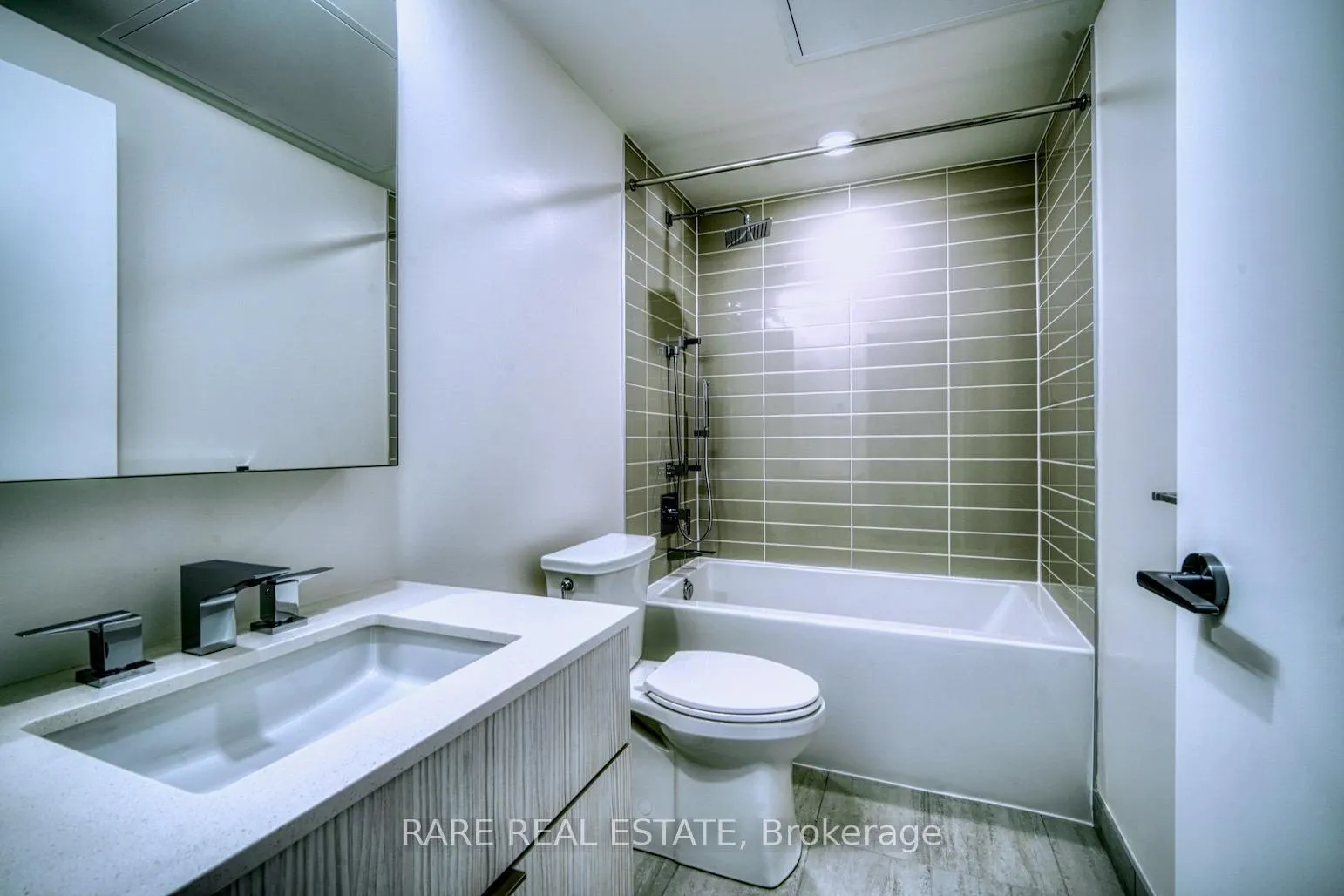 Photo 8 of Unit 2016, 25 Richmond Street E, Toronto, Church-Yonge Corridor — HOMEH