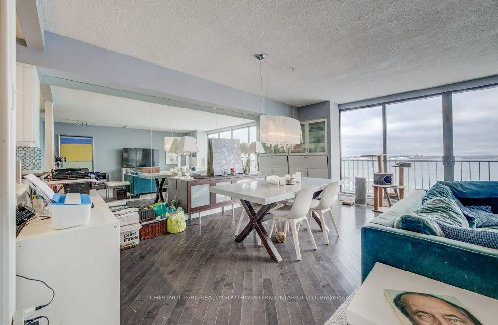 Photo 16 of Unit 1017, 33 Harbour Square, Toronto, Waterfront Communities — HOMEH