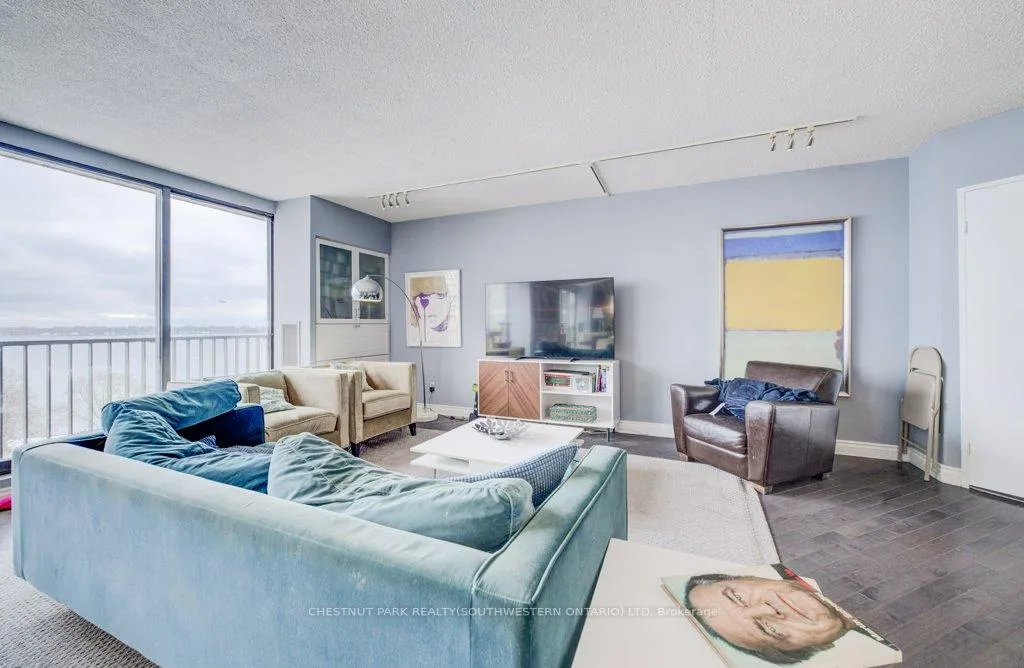 Photo 18 of Unit 1017, 33 Harbour Square, Toronto, Waterfront Communities — HOMEH