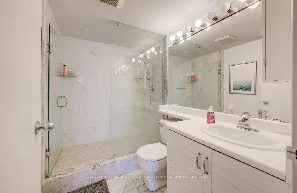 Photo 28 of Unit 1017, 33 Harbour Square, Toronto, Waterfront Communities — HOMEH