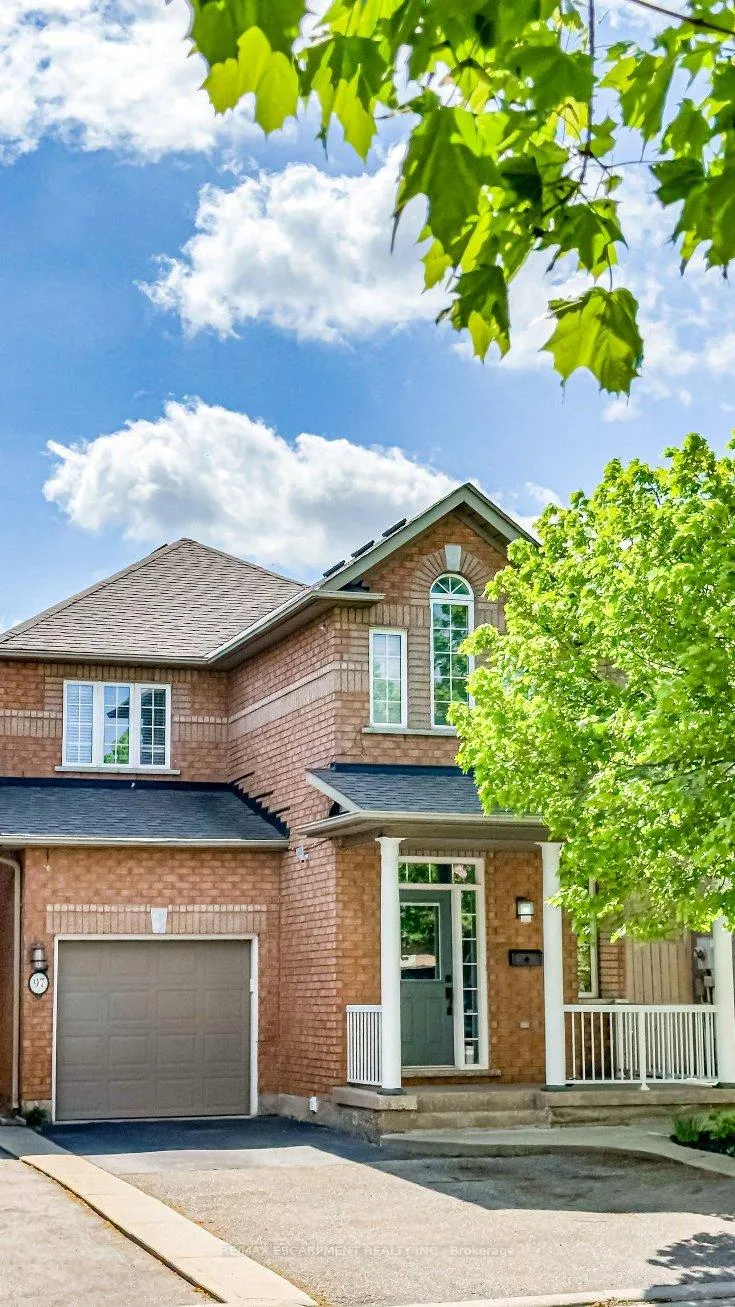 Photo 2 of 97 Peachwood Crescent, Hamilton, Stoney Creek — HOMEH