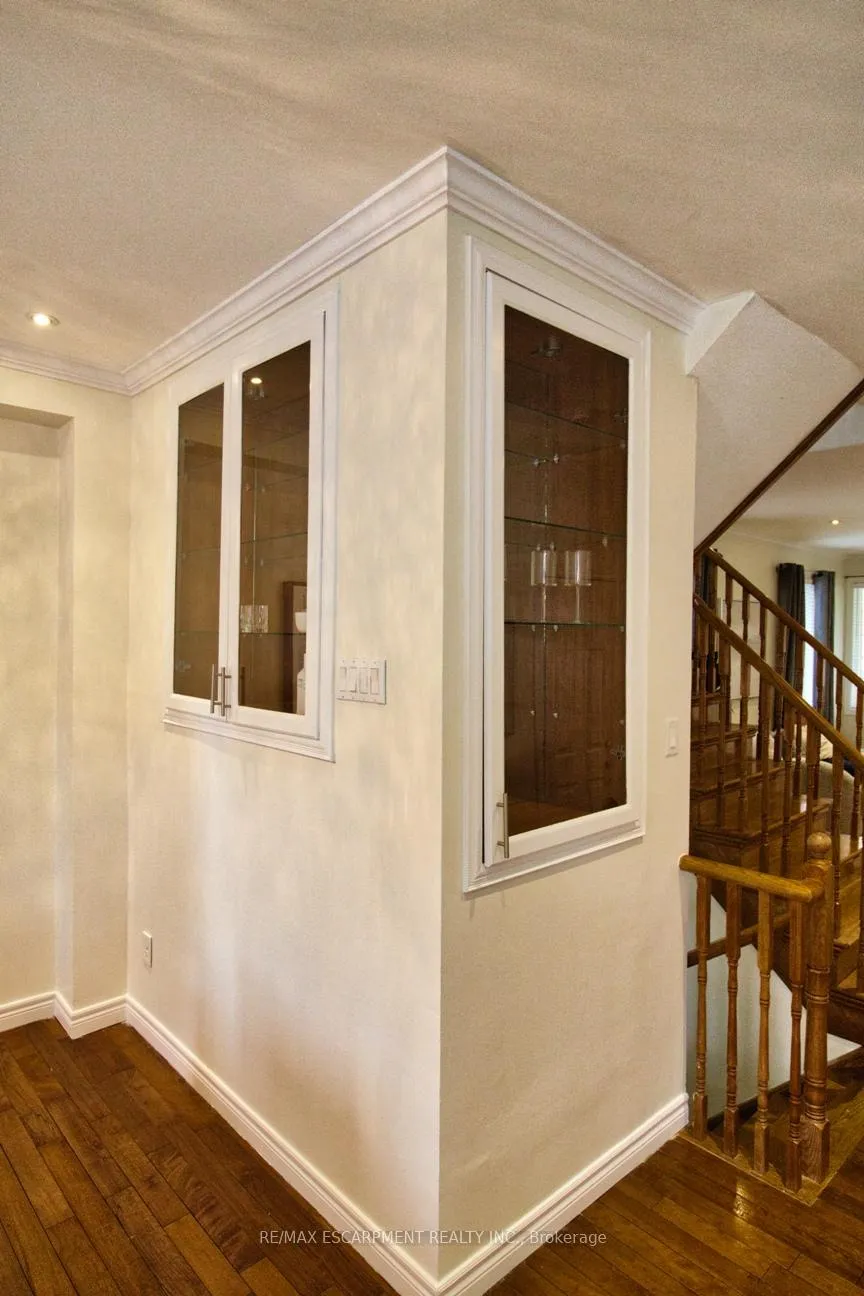 Photo 16 of 97 Peachwood Crescent, Hamilton, Stoney Creek — HOMEH