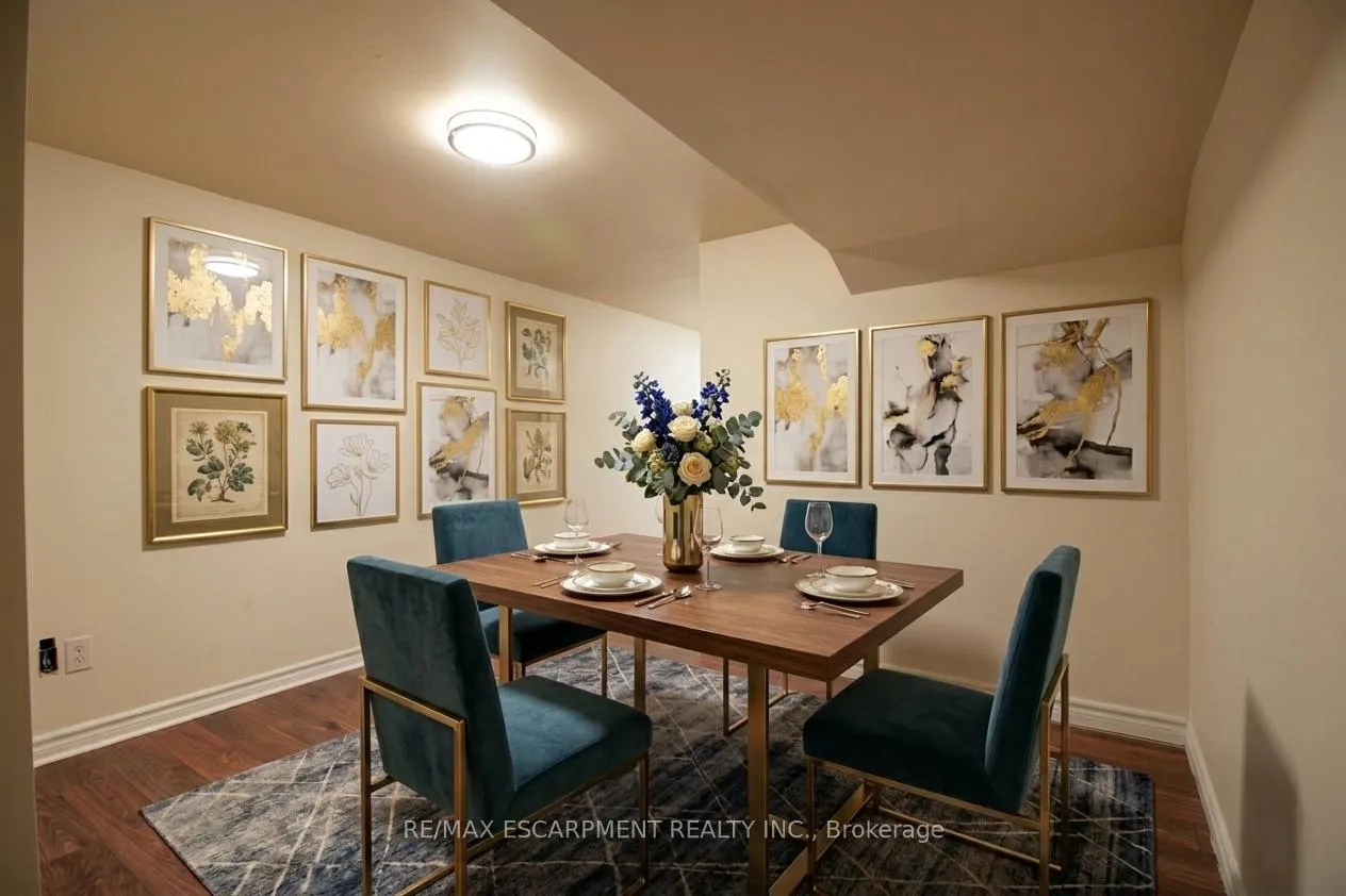 Photo 40 of 97 Peachwood Crescent, Hamilton, Stoney Creek — HOMEH